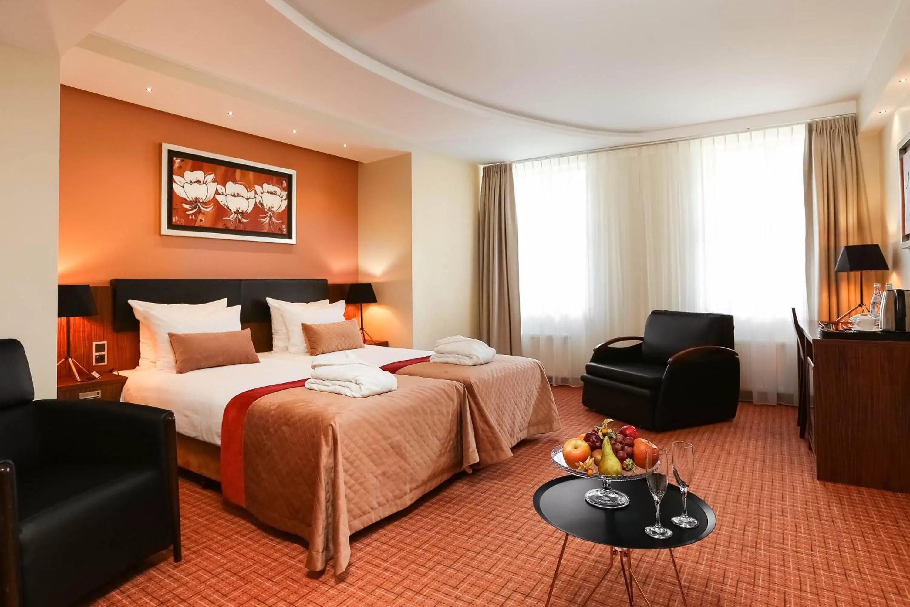 Bed in Avalon Hotel & Conferences