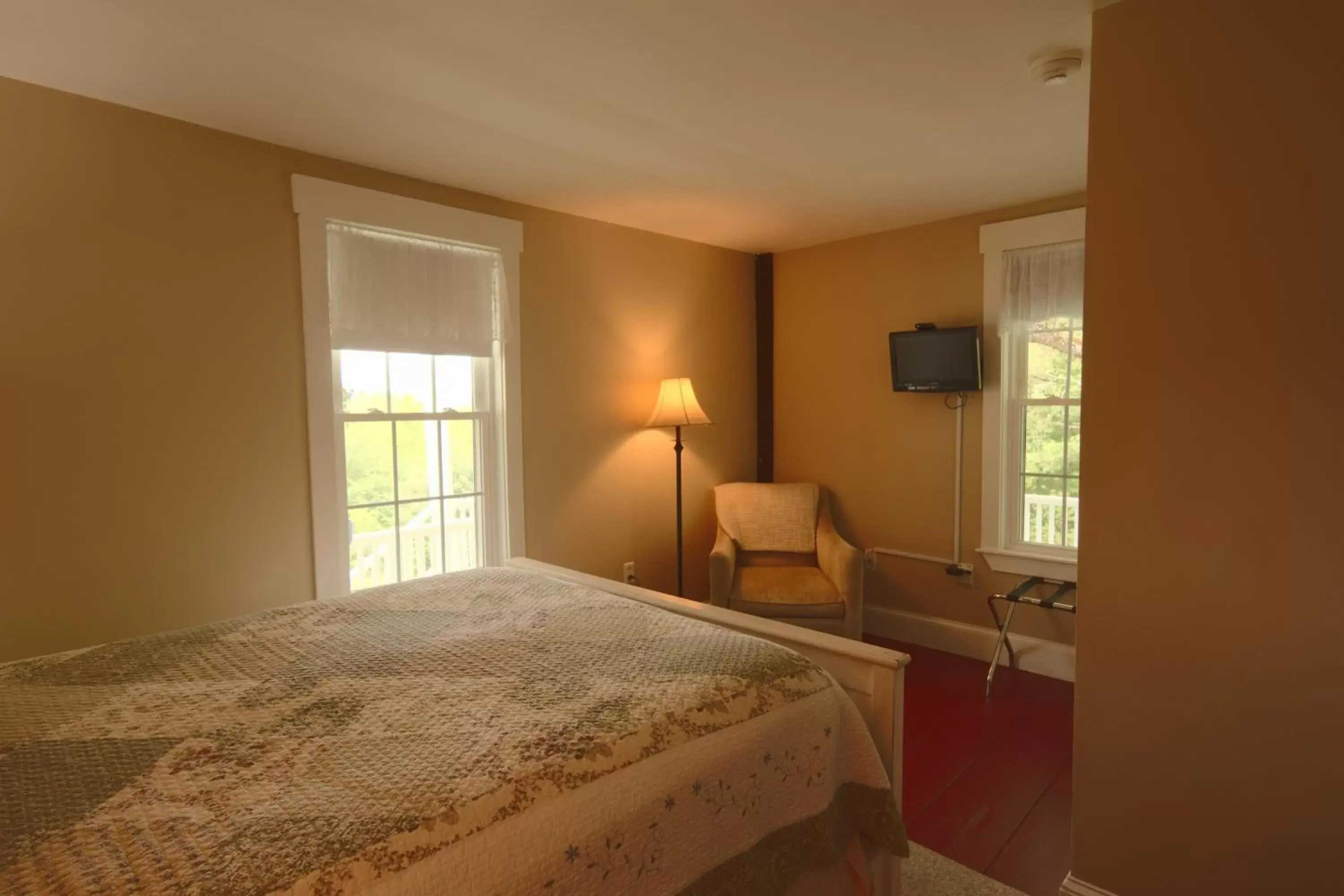 Bedroom, Bed in Ballard House Inn