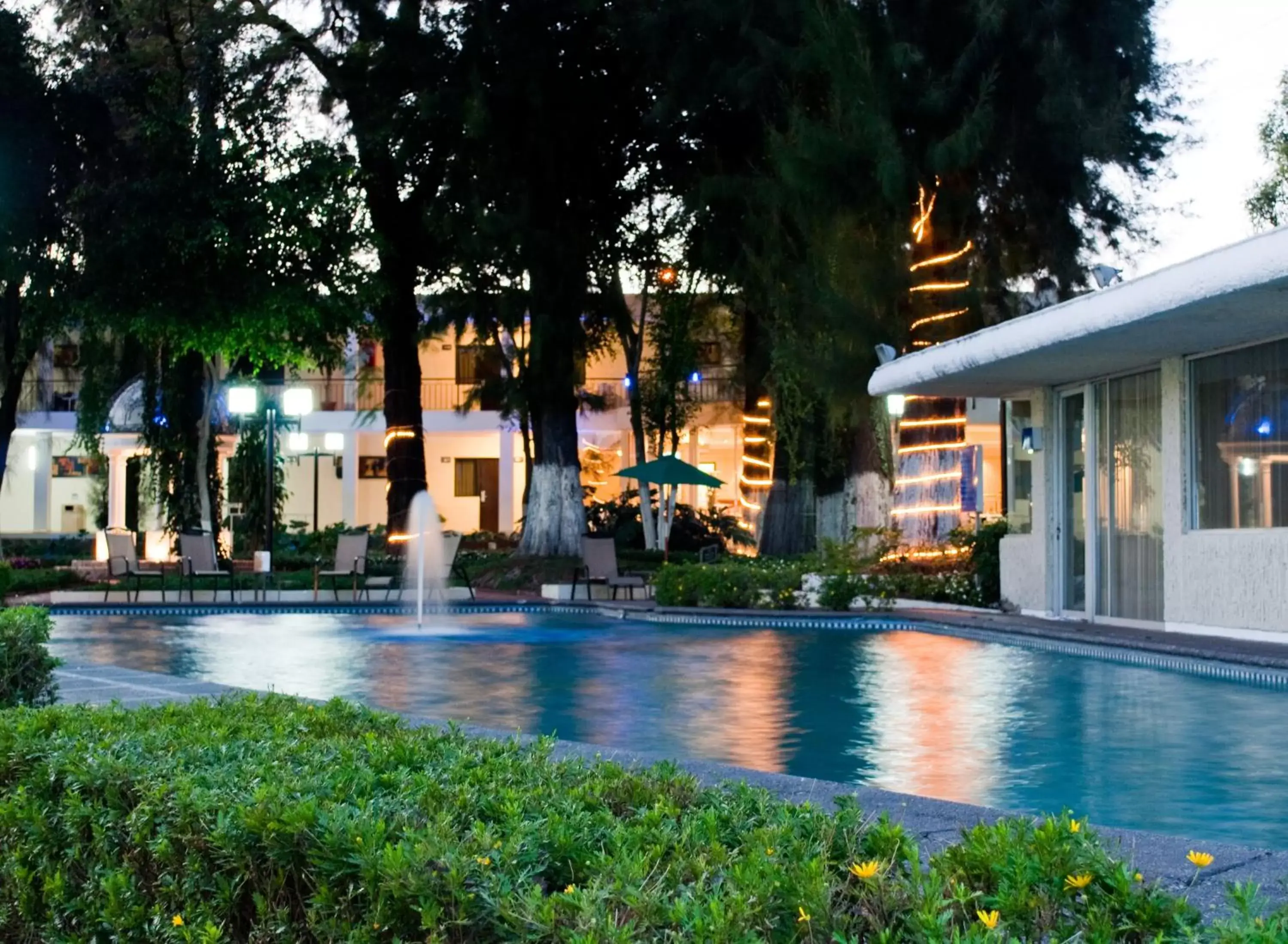 Swimming Pool in Hotel Ronda Minerva