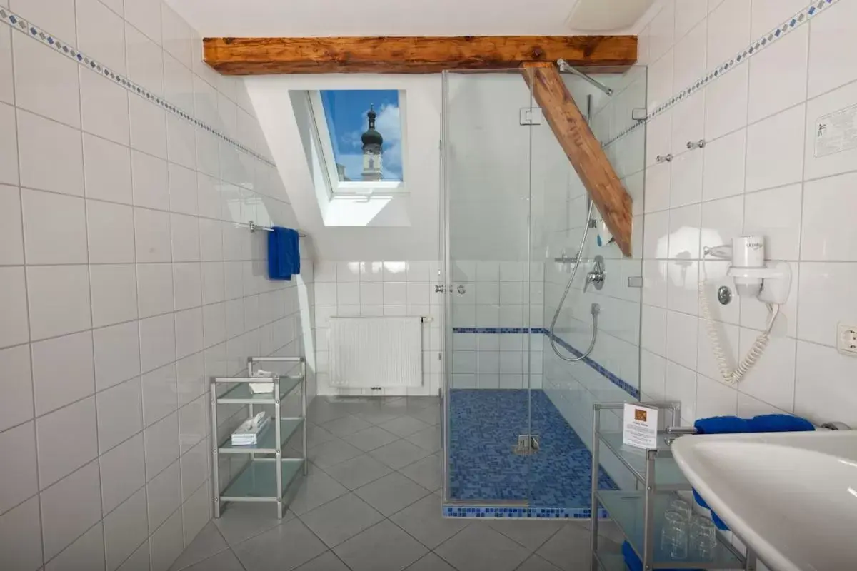 Bathroom in Hotel Angerbräu