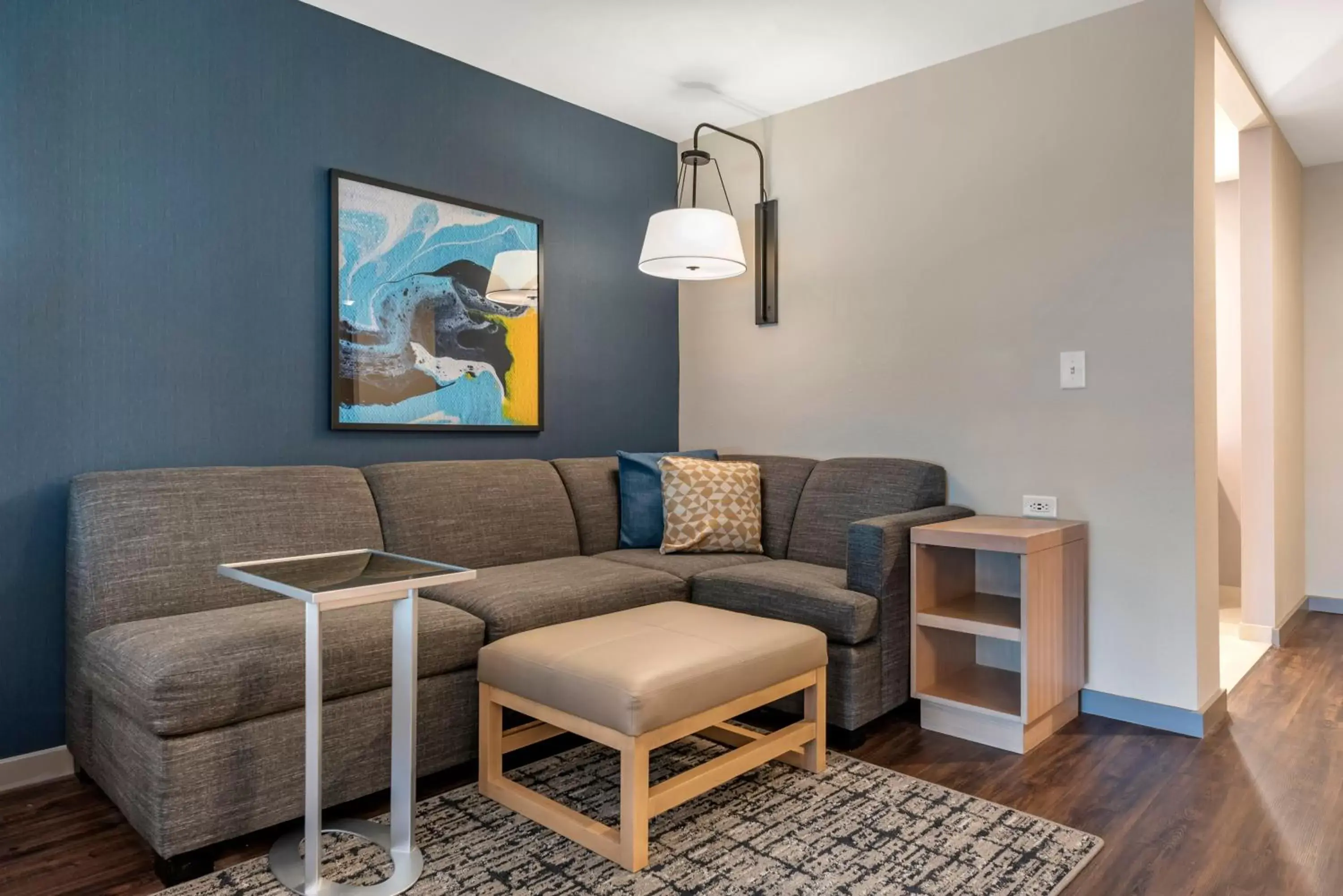 Seating Area in Hyatt Place Indianapolis Carmel