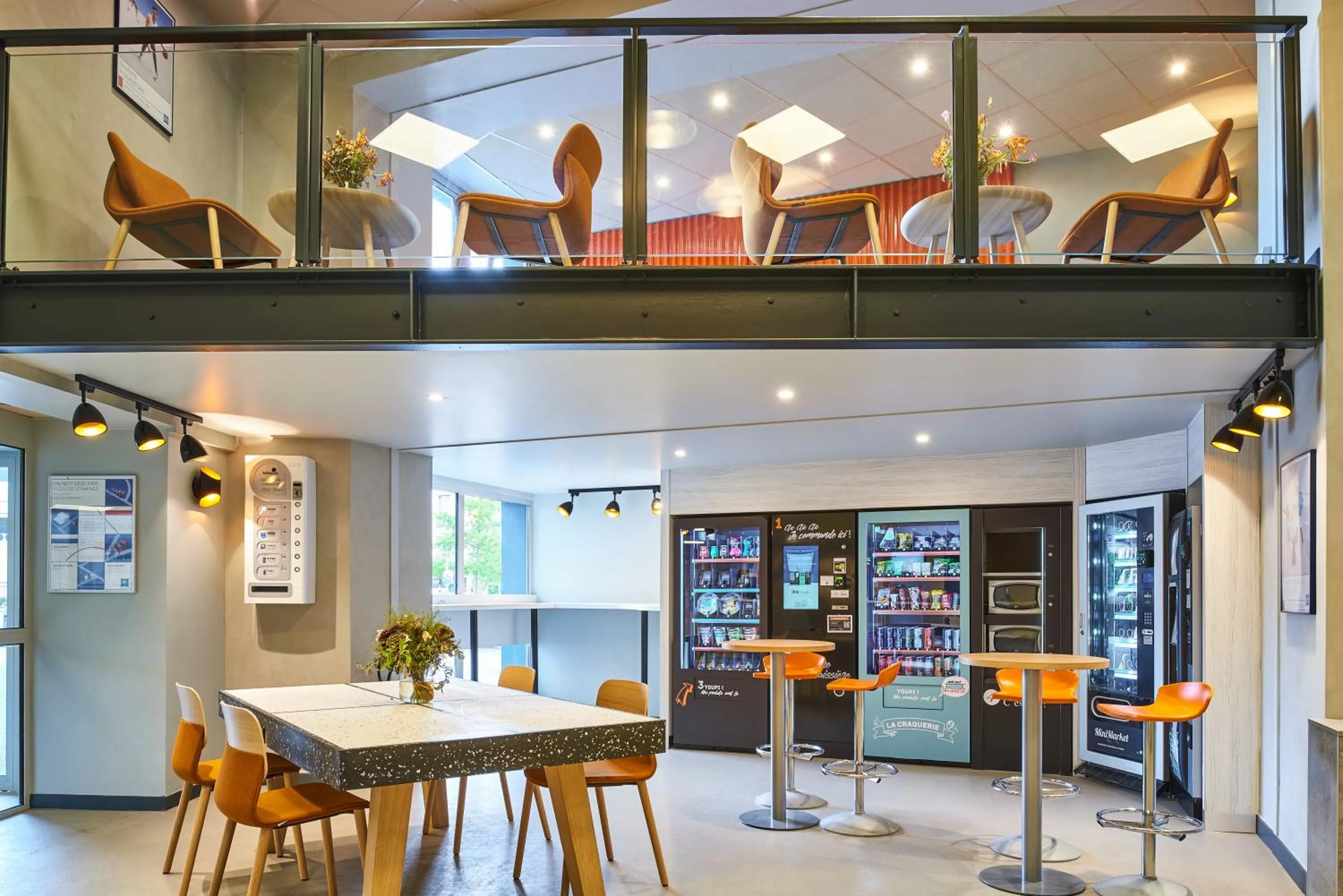 Lobby or reception in ibis budget Paris Porte d'Aubervilliers