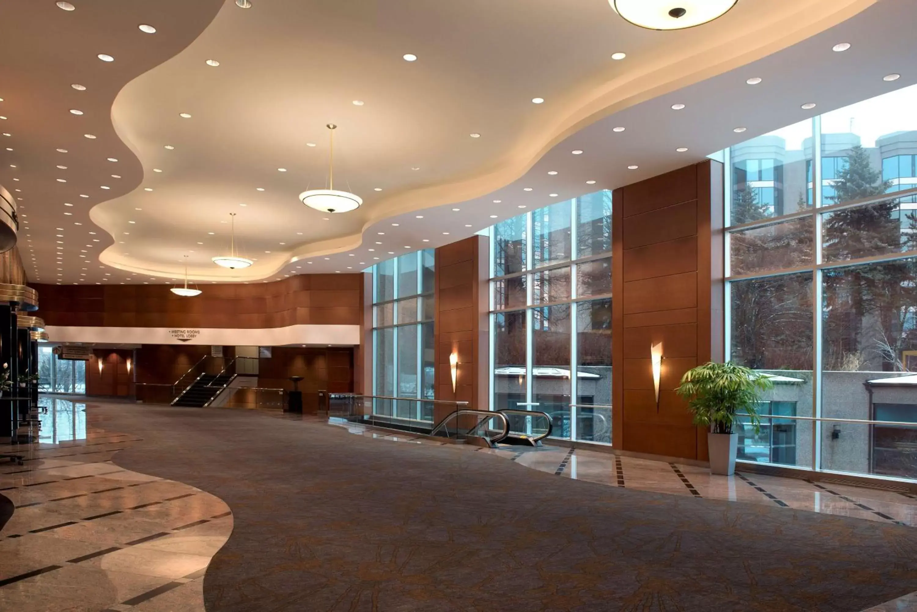 Meeting/conference room, Lobby/Reception in Hilton Suites Toronto-Markham Conference Centre & Spa