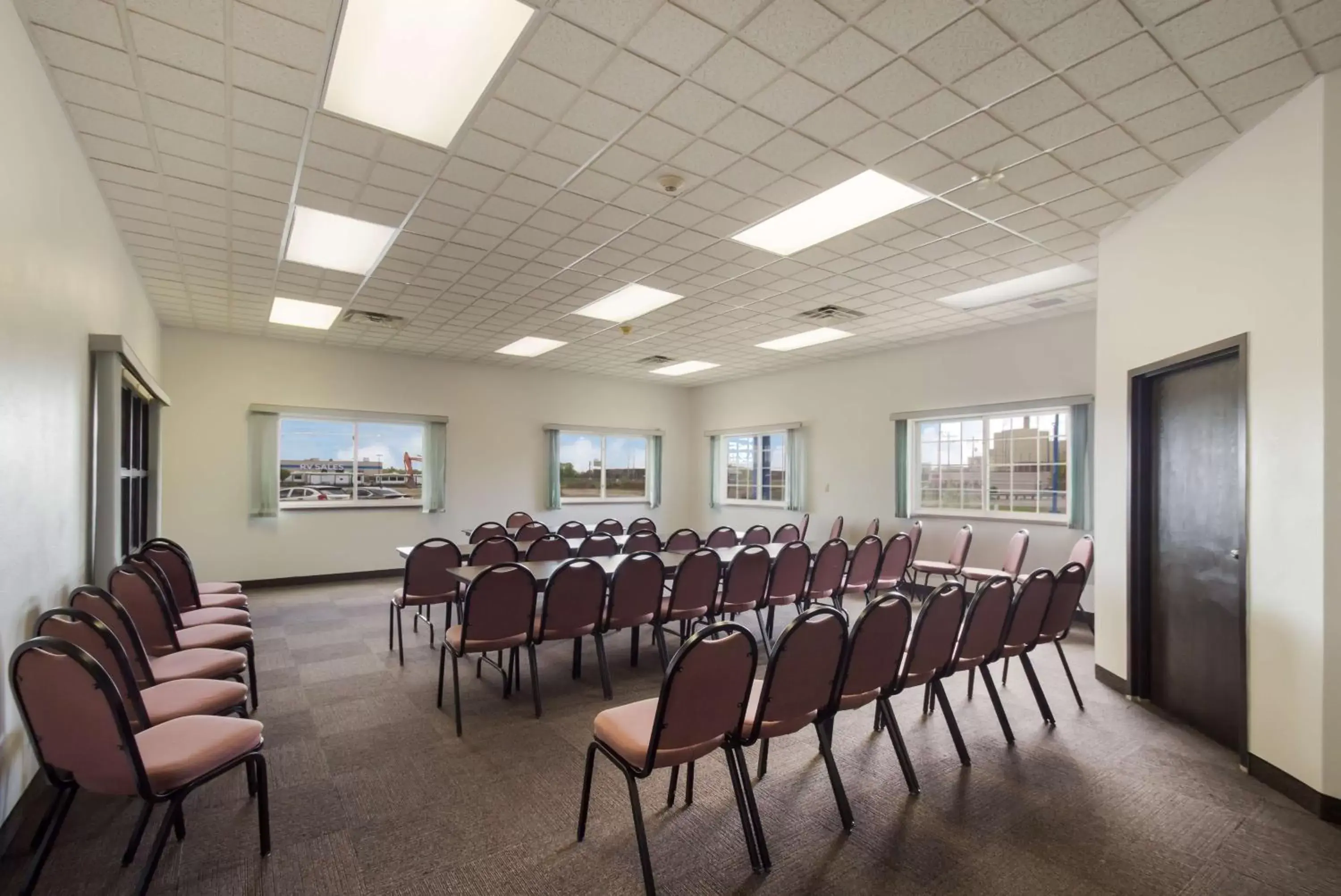 Meeting/conference room in Motel 6-Rothschild, WI