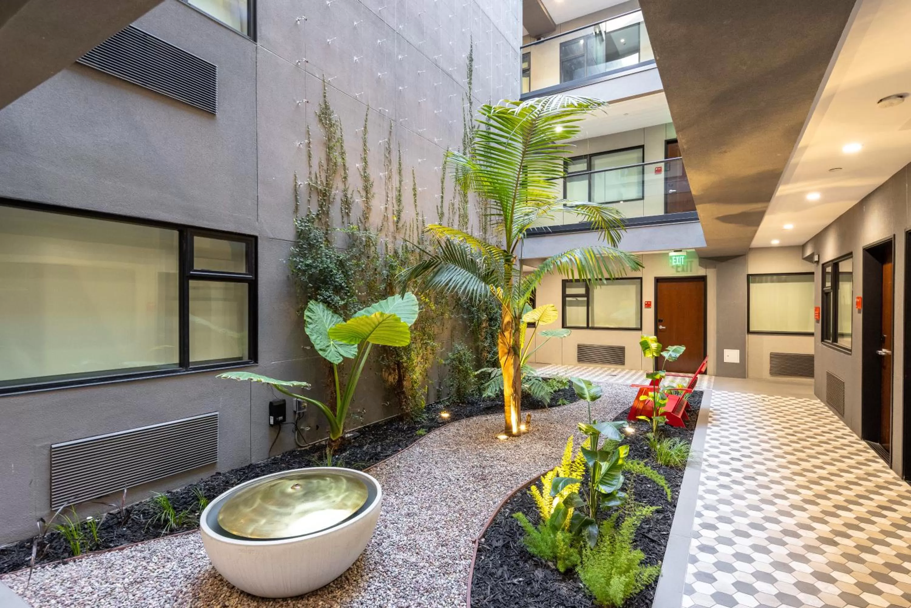 Natural landscape in Infinity Hotel San Francisco, Tapestry Collection by Hilton