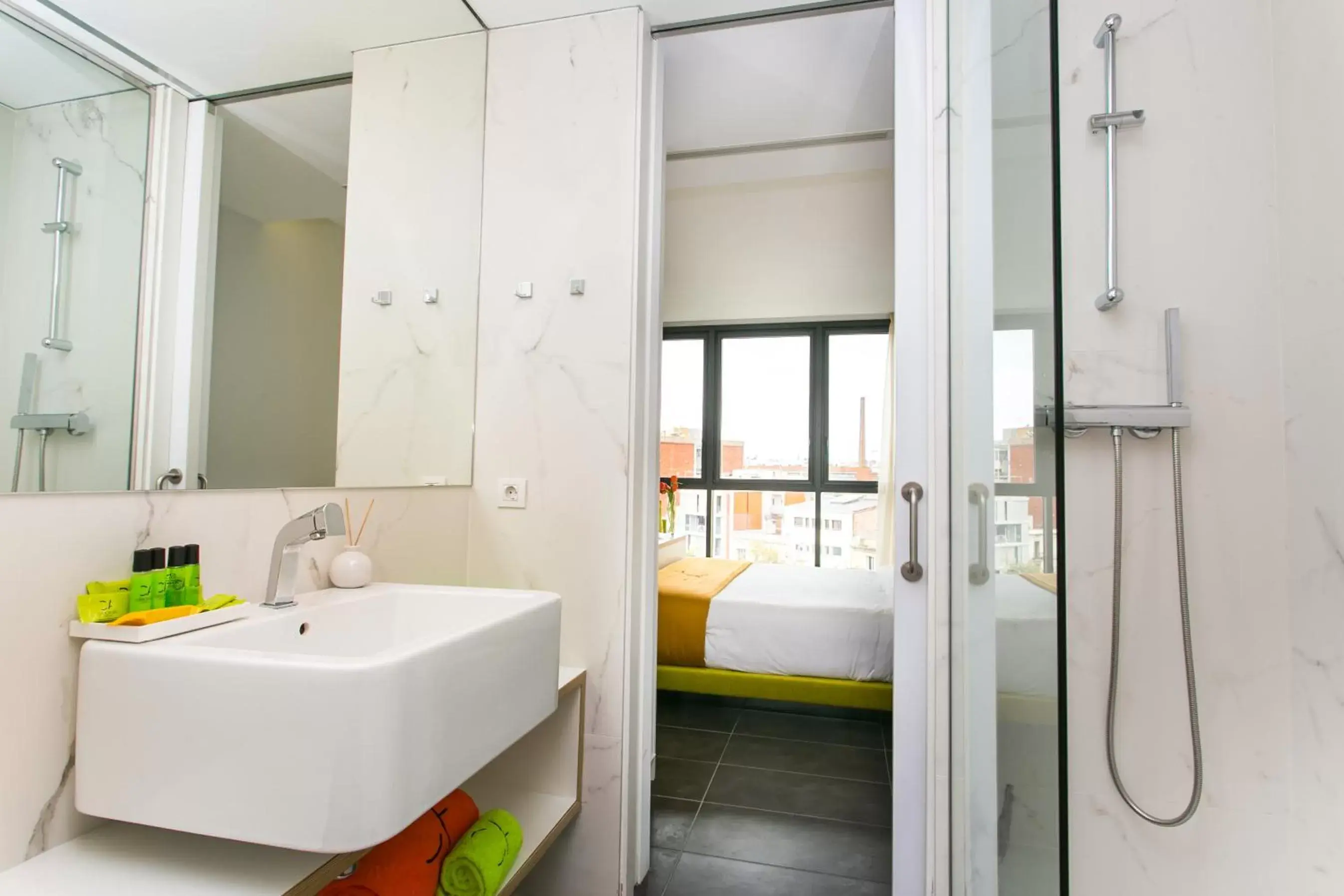 Toilet, Bathroom in Cosmo Apartments Sants