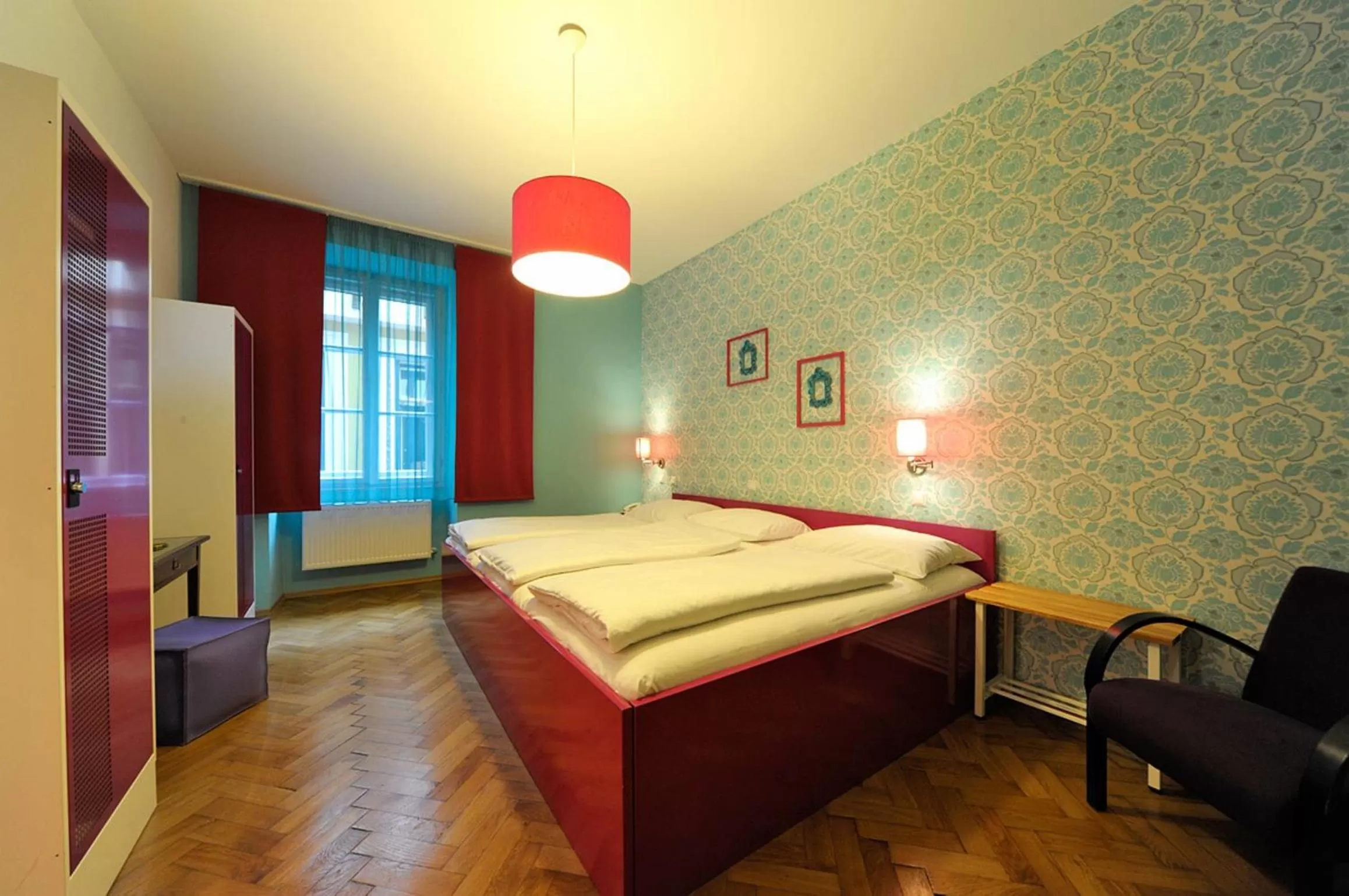 Photo of the whole room, Bed in Erlebnis Post - Stadthotel mit EigenART