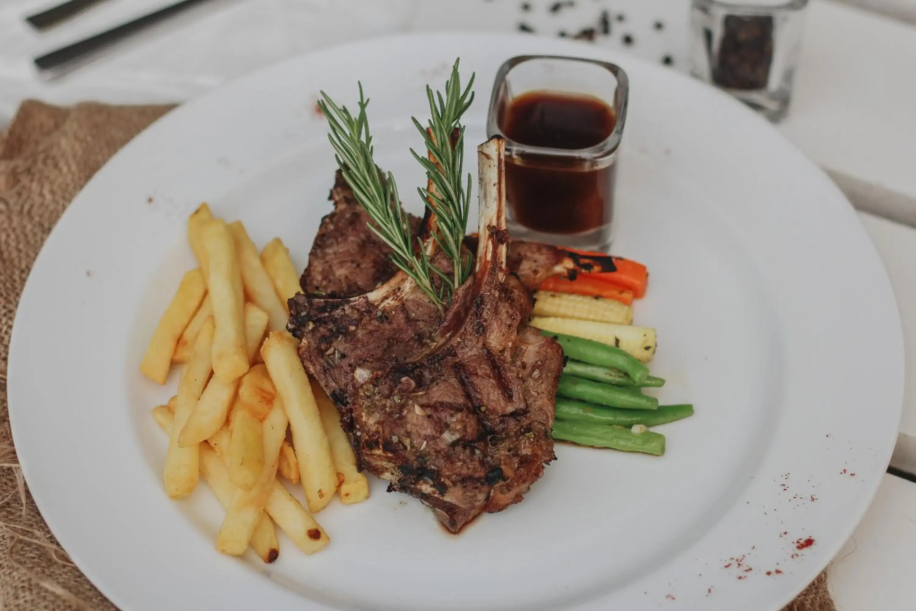 Meals, Food in Harris Hotel Sentul City Bogor