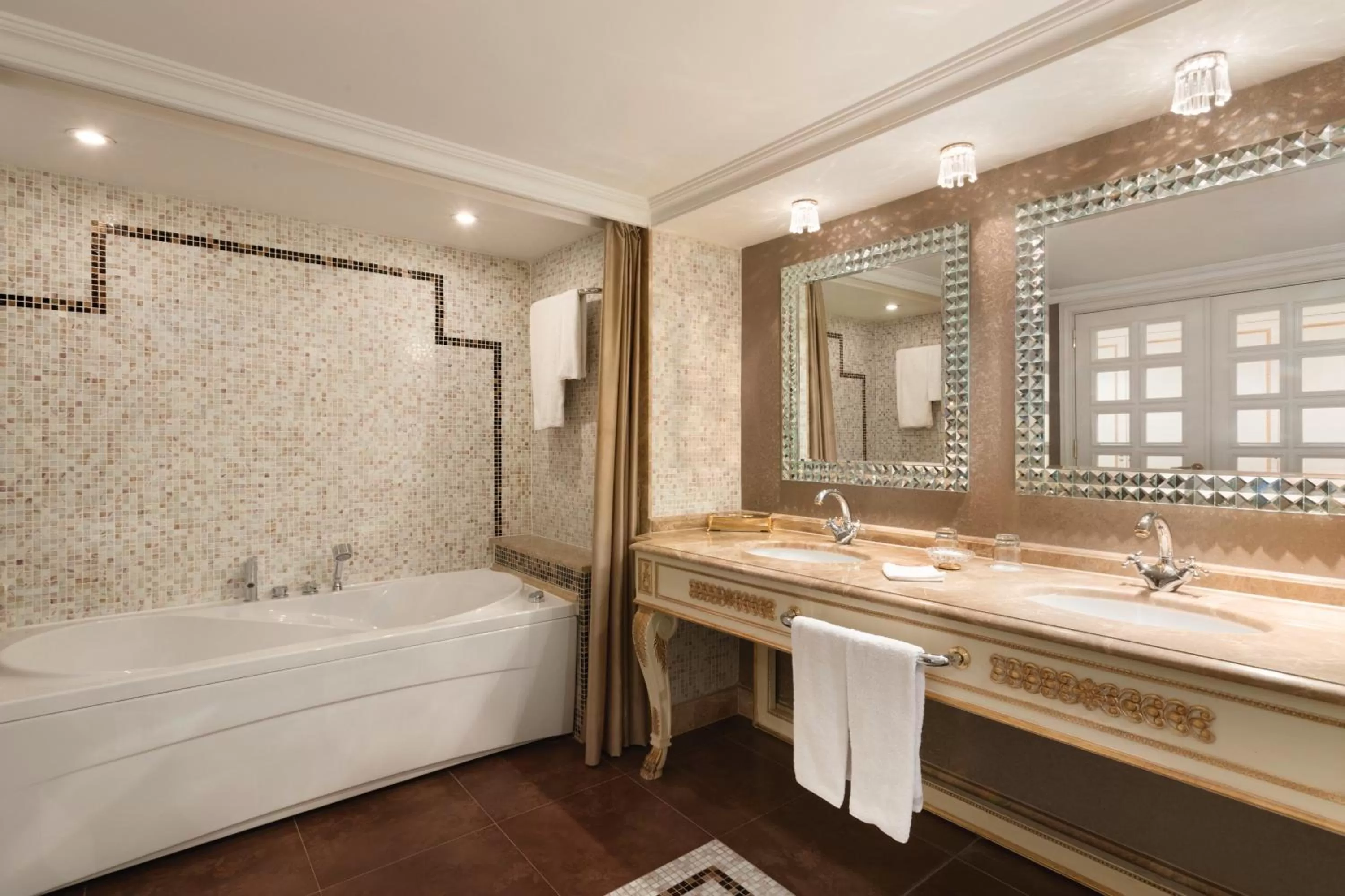 Bedroom in Crowne Plaza Istanbul - Old City by IHG