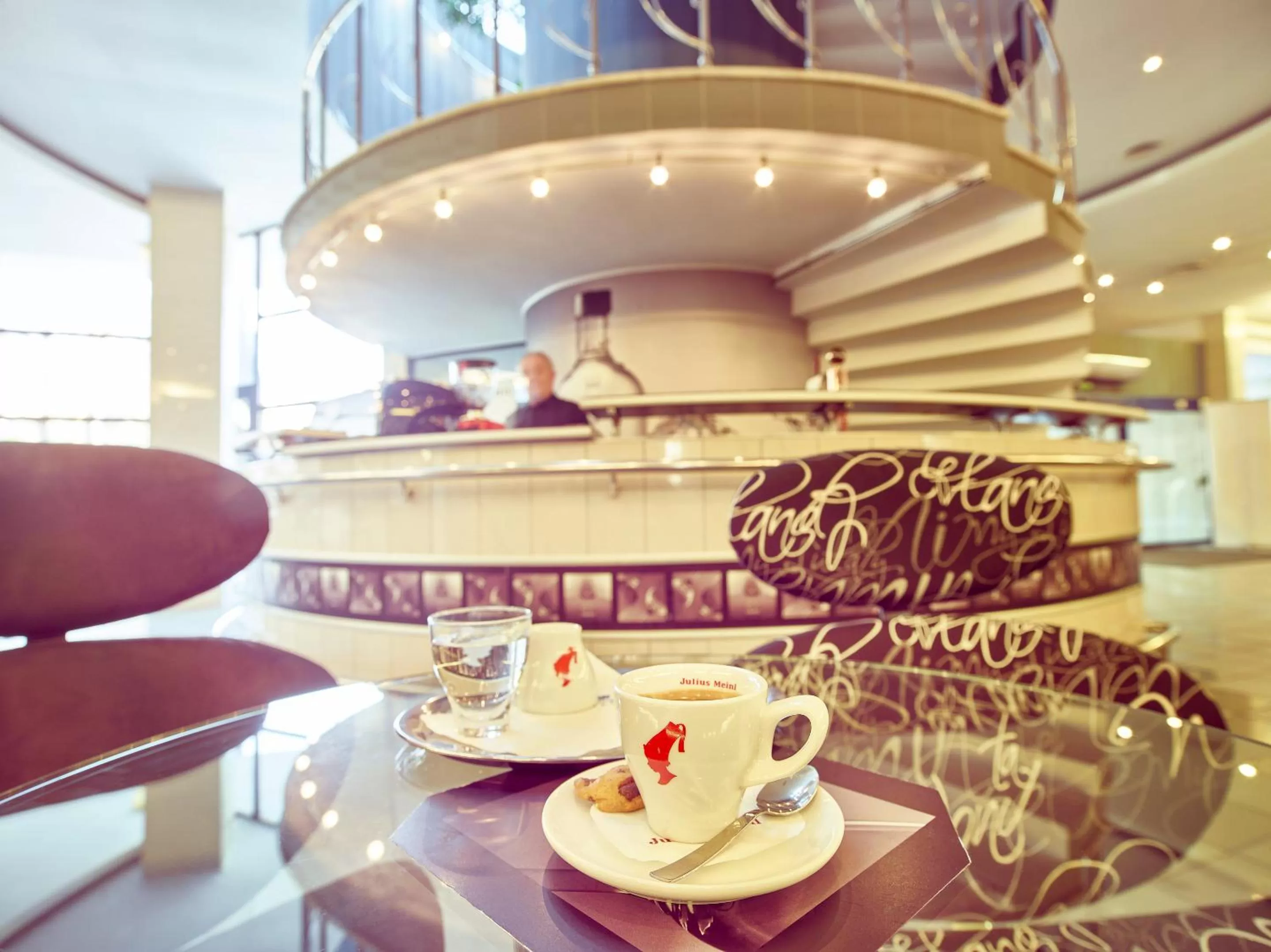 Lounge or bar in Continental Forum Arad