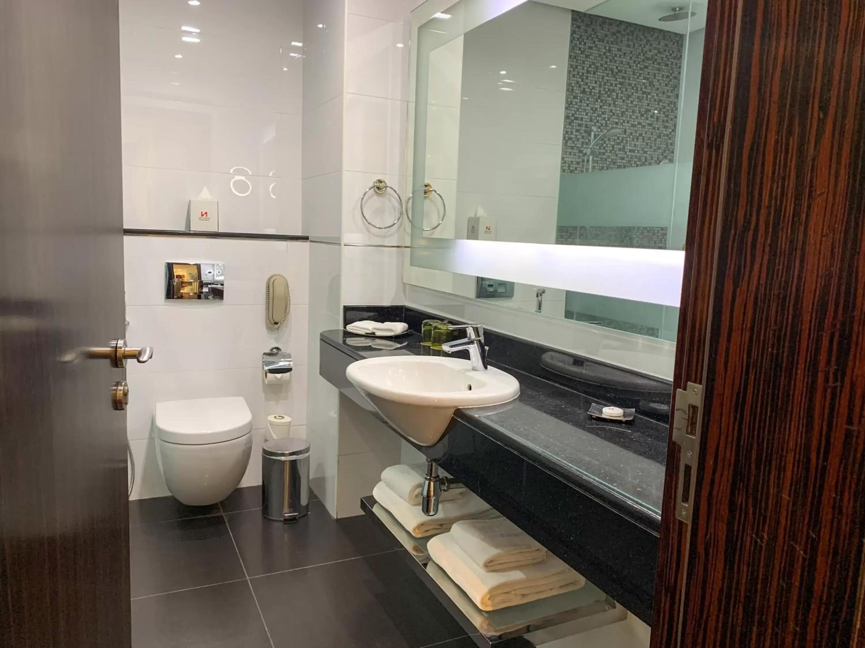 Bathroom in Swiss-Belhotel Seef Bahrain