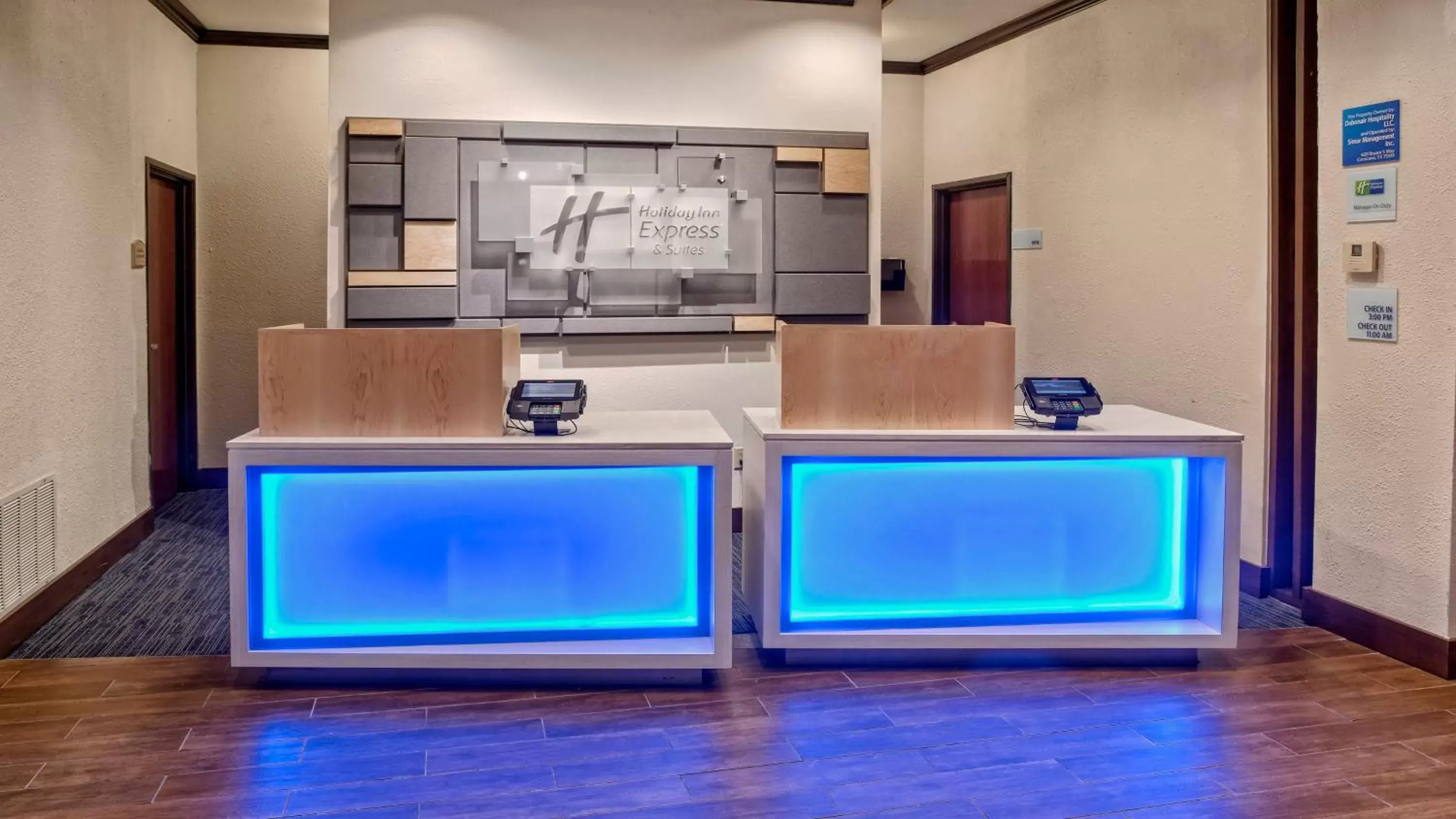 Property building, Kitchen/Kitchenette in Holiday Inn Express Hotel and Suites Corsicana I-45, an IHG Hotel