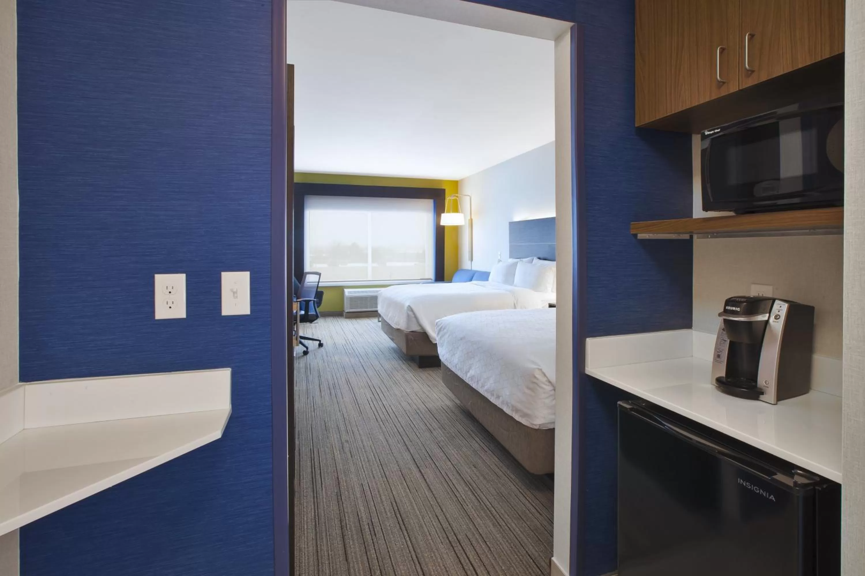 Bedroom, Bed in Holiday Inn Express - Auburn Hills South by IHG
