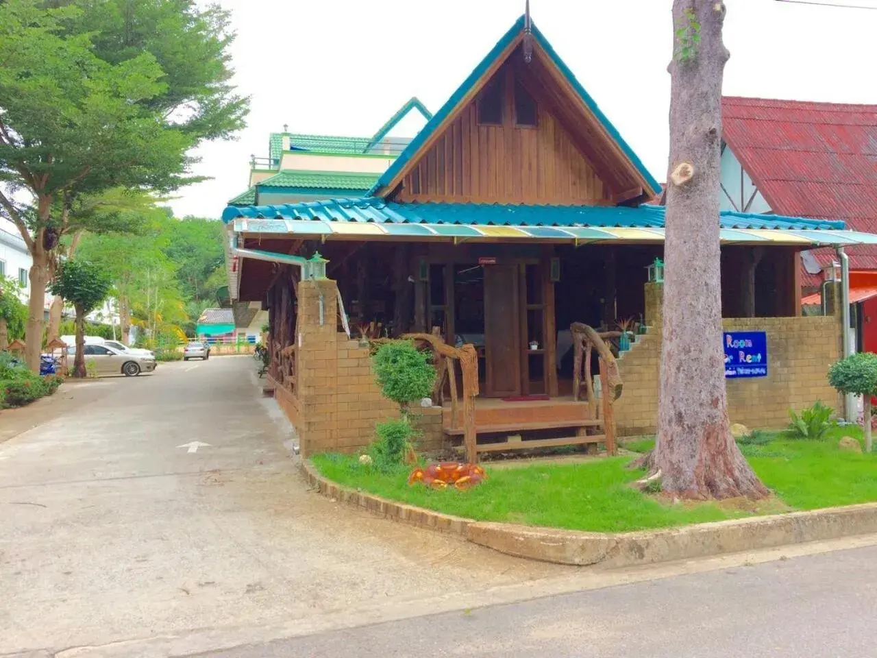 Facade/entrance, Property Building in J.Holiday Inn Krabi