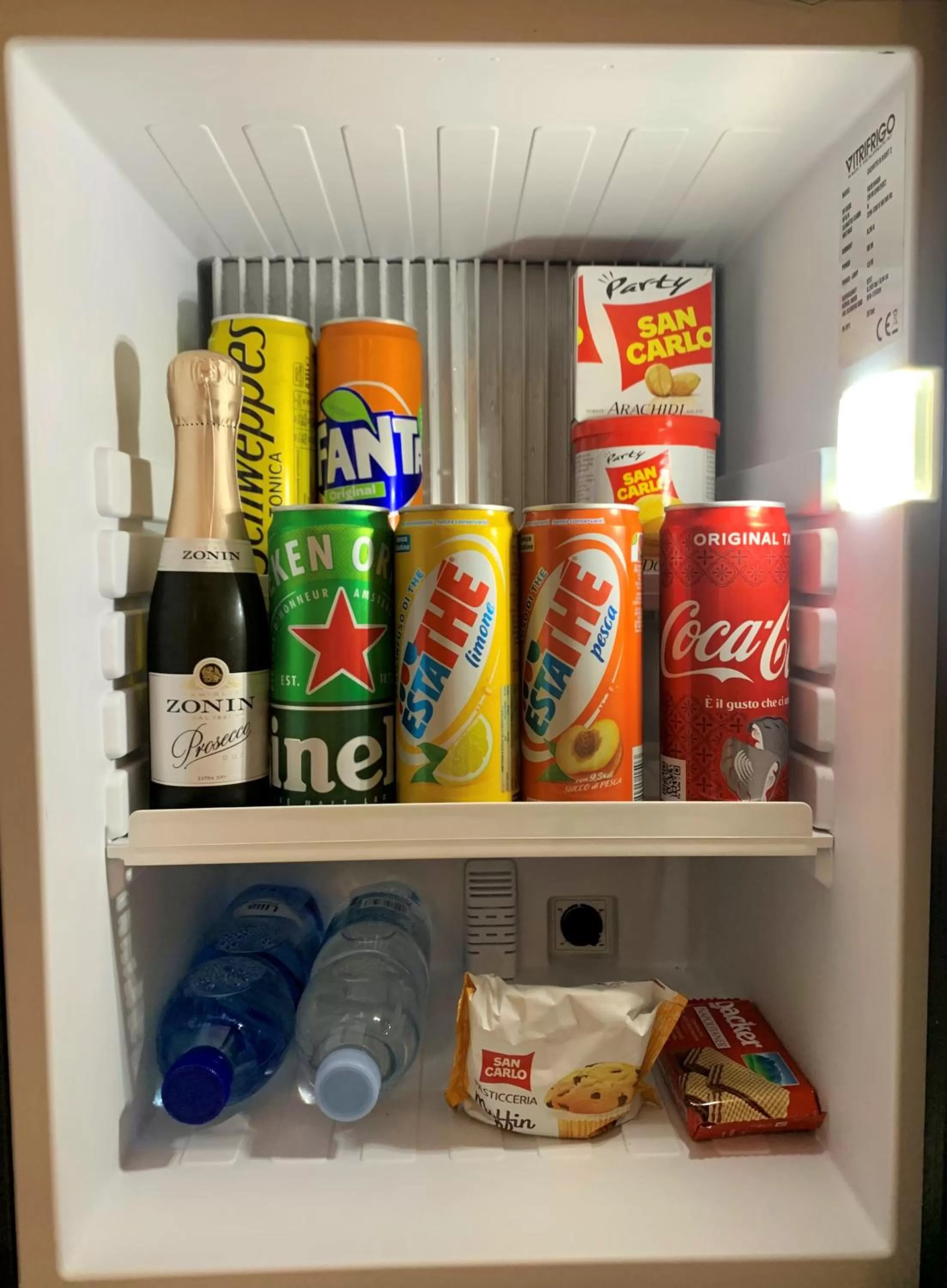 Bedroom in Hotel Kuma