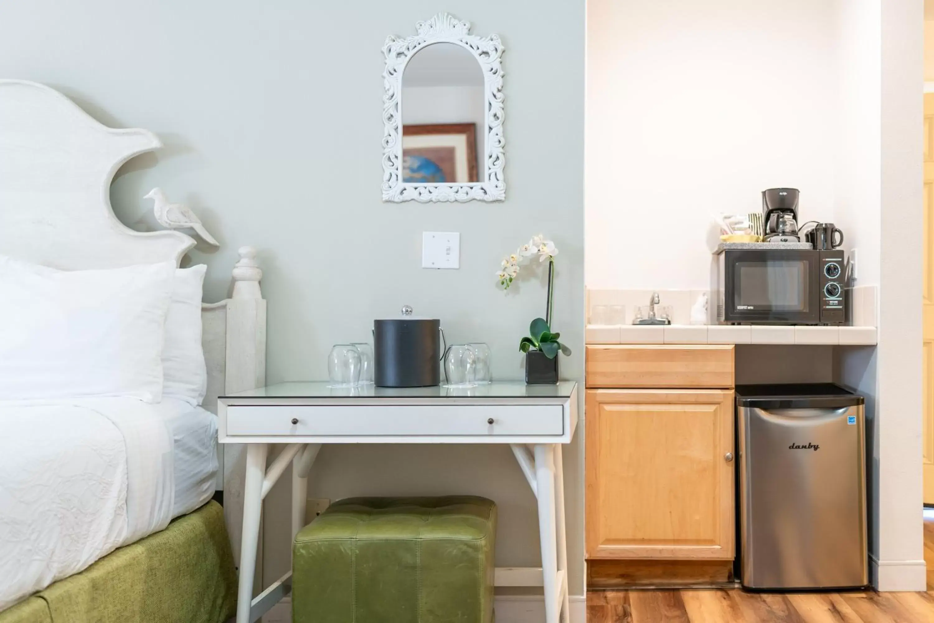 Kitchen or kitchenette in The Inn on Pine