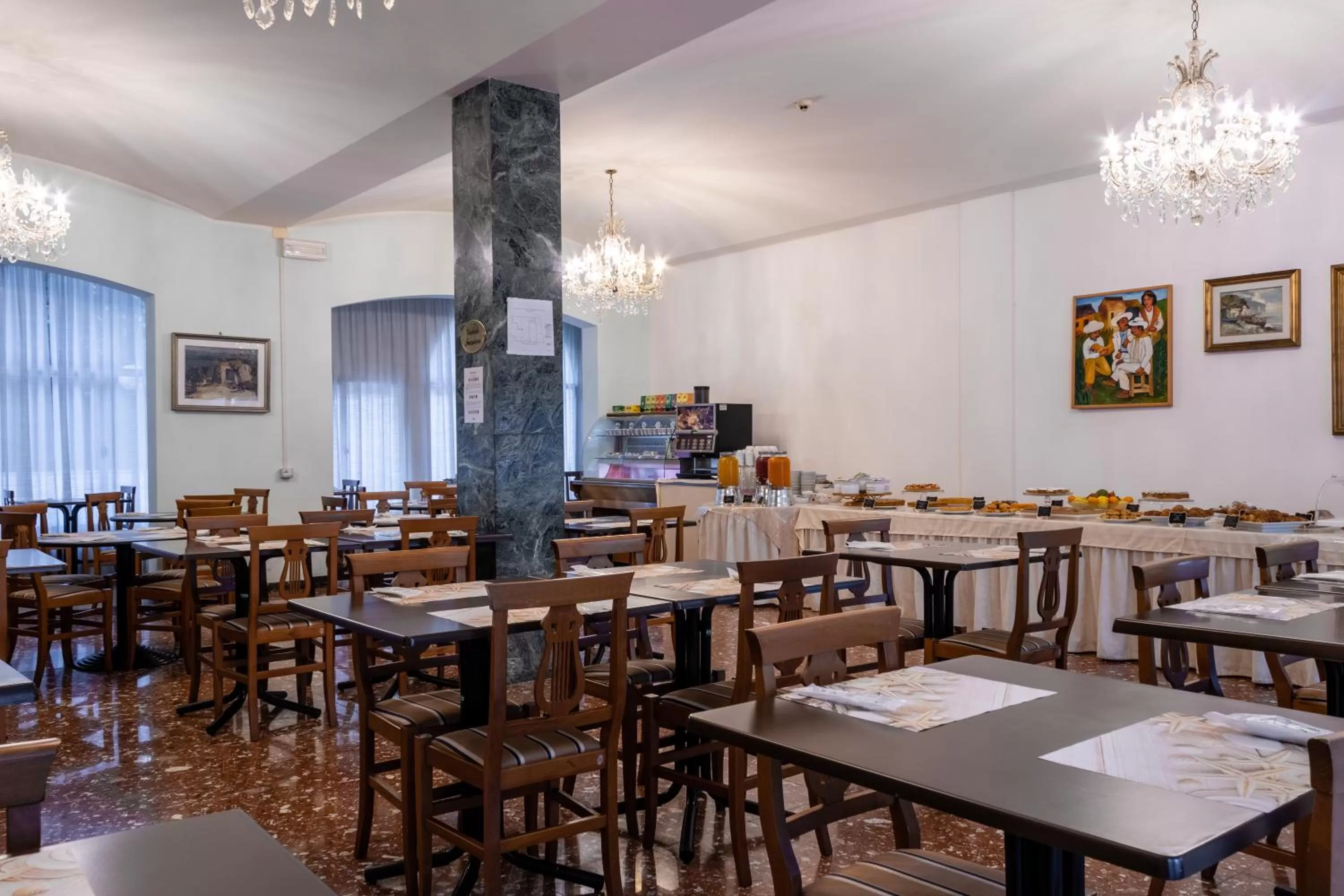 Lounge or bar in Esedra Hotel