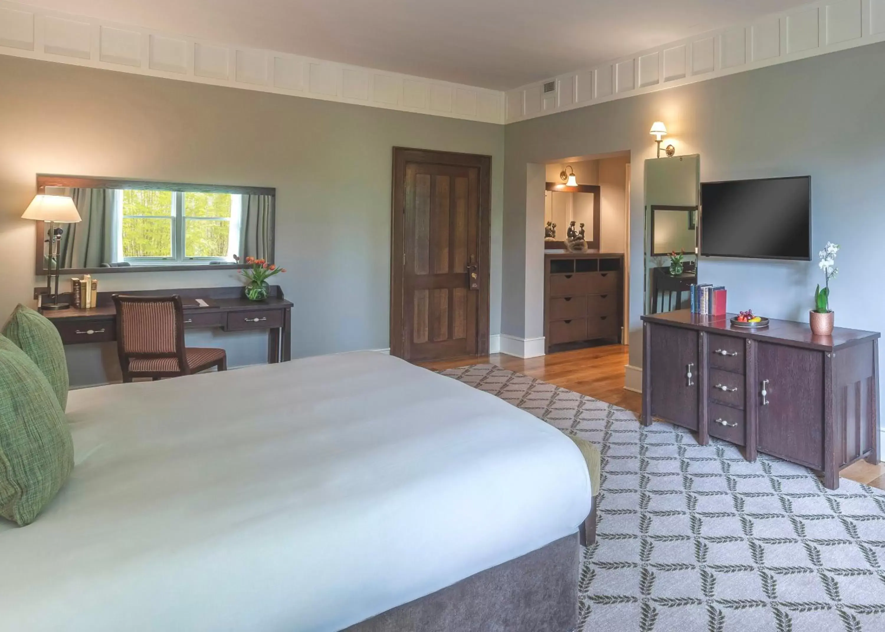 Bedroom, Bed in Lough Eske Castle