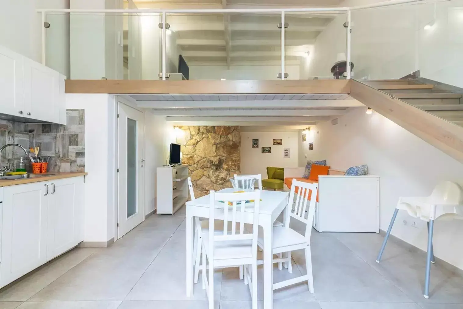 Kitchen or kitchenette, Dining Area in A'storia