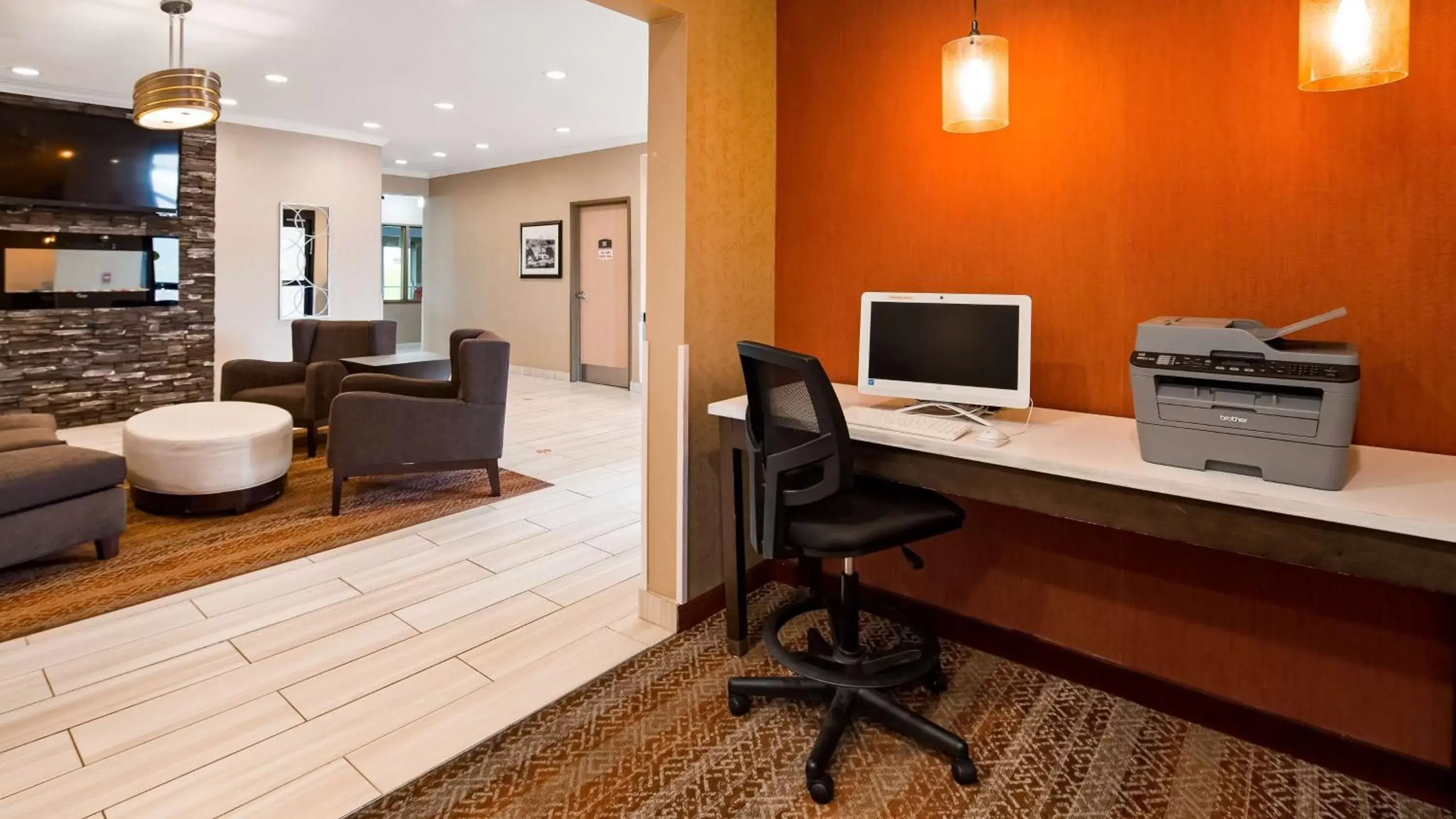 Business facilities in Best Western Pearl City Inn