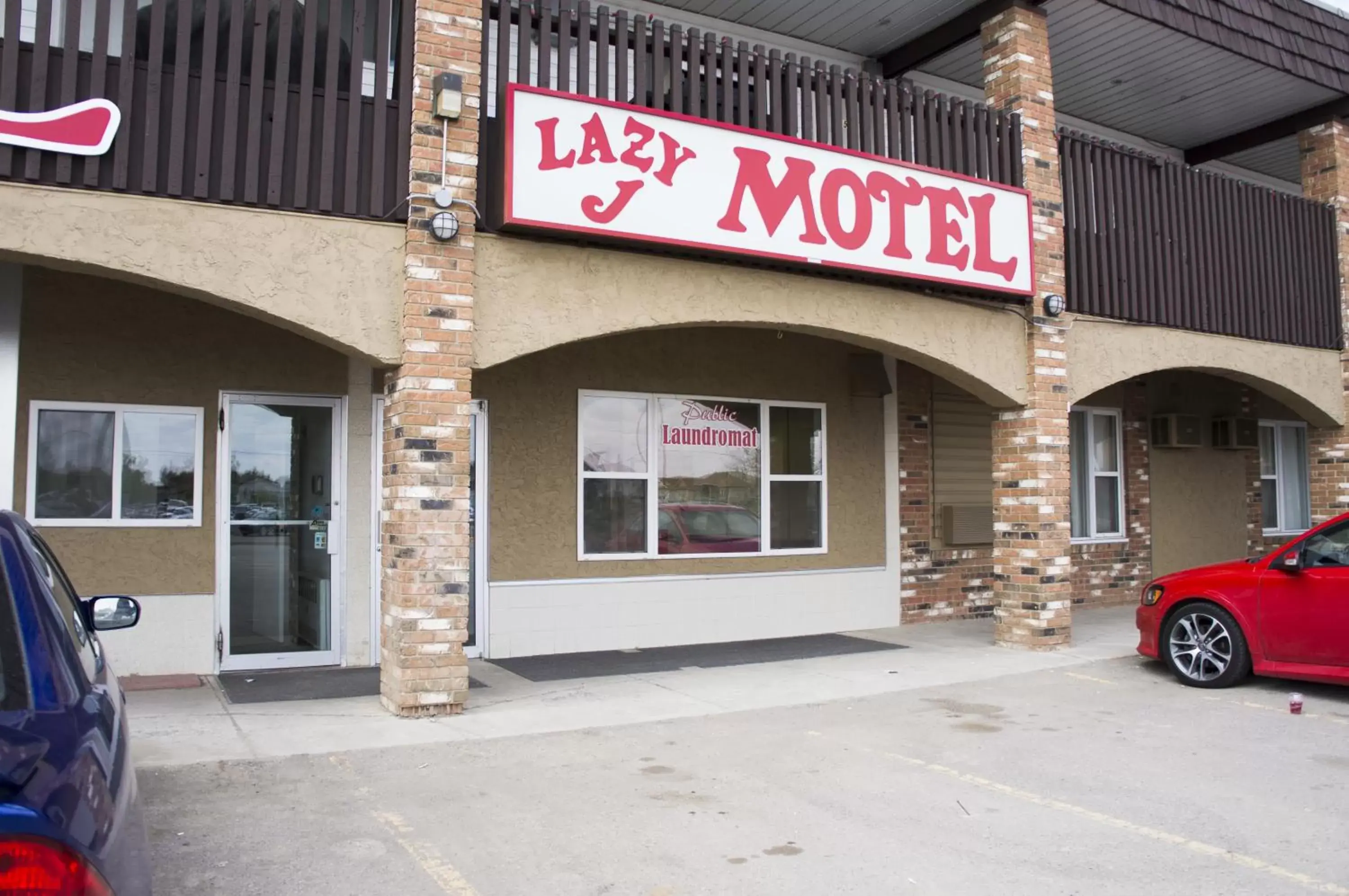Business facilities in Lazy J Motel