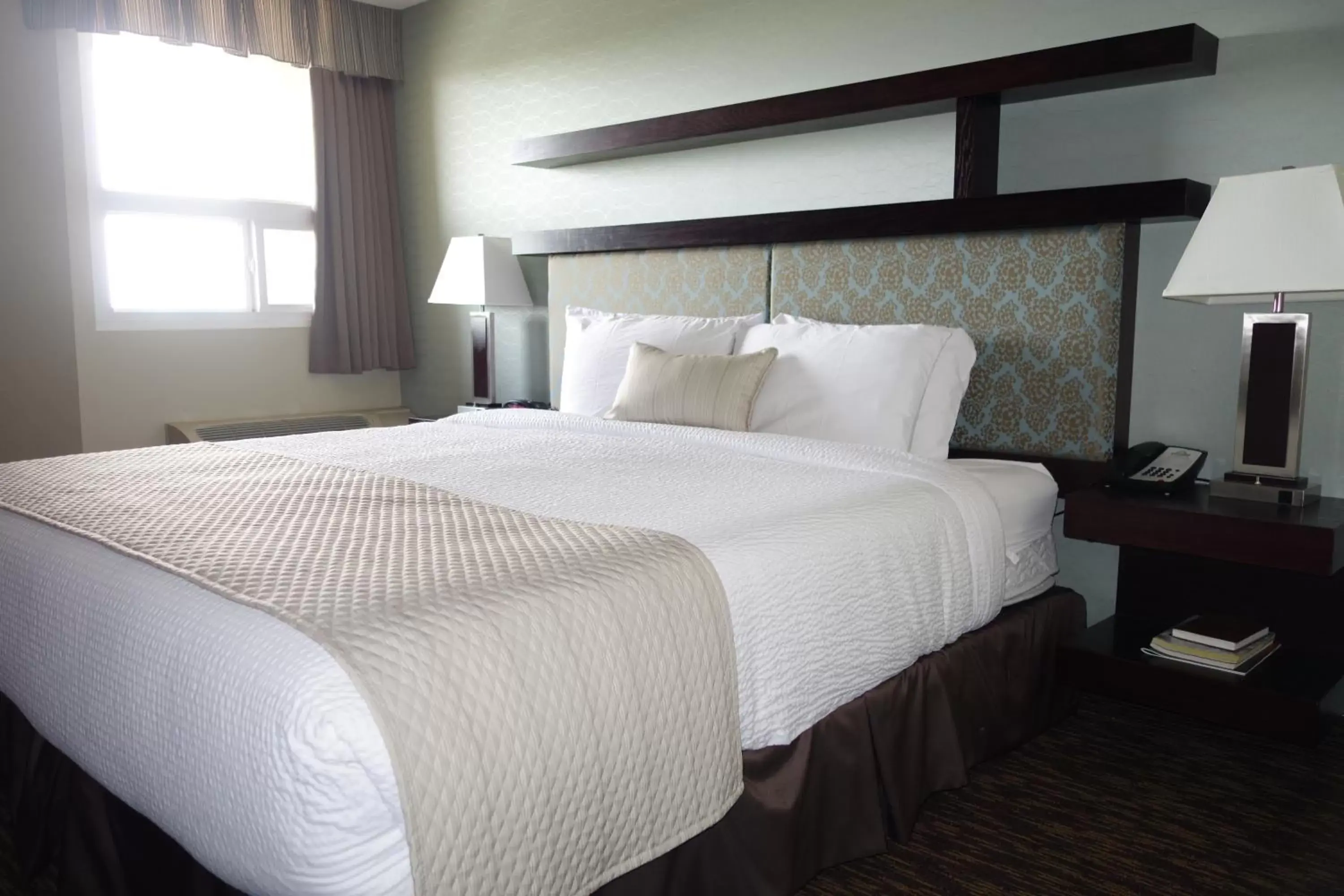 Bed in Days Inn by Wyndham Vermilion Bed in Days Inn by Wyndham Vermilion