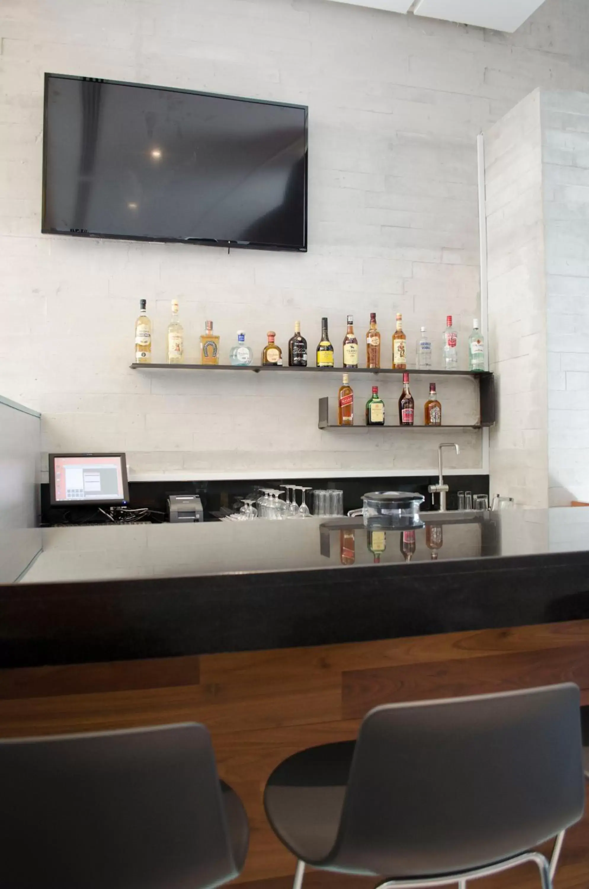 Lounge or bar, TV/Entertainment Center in Casa Inn Galerias Celaya