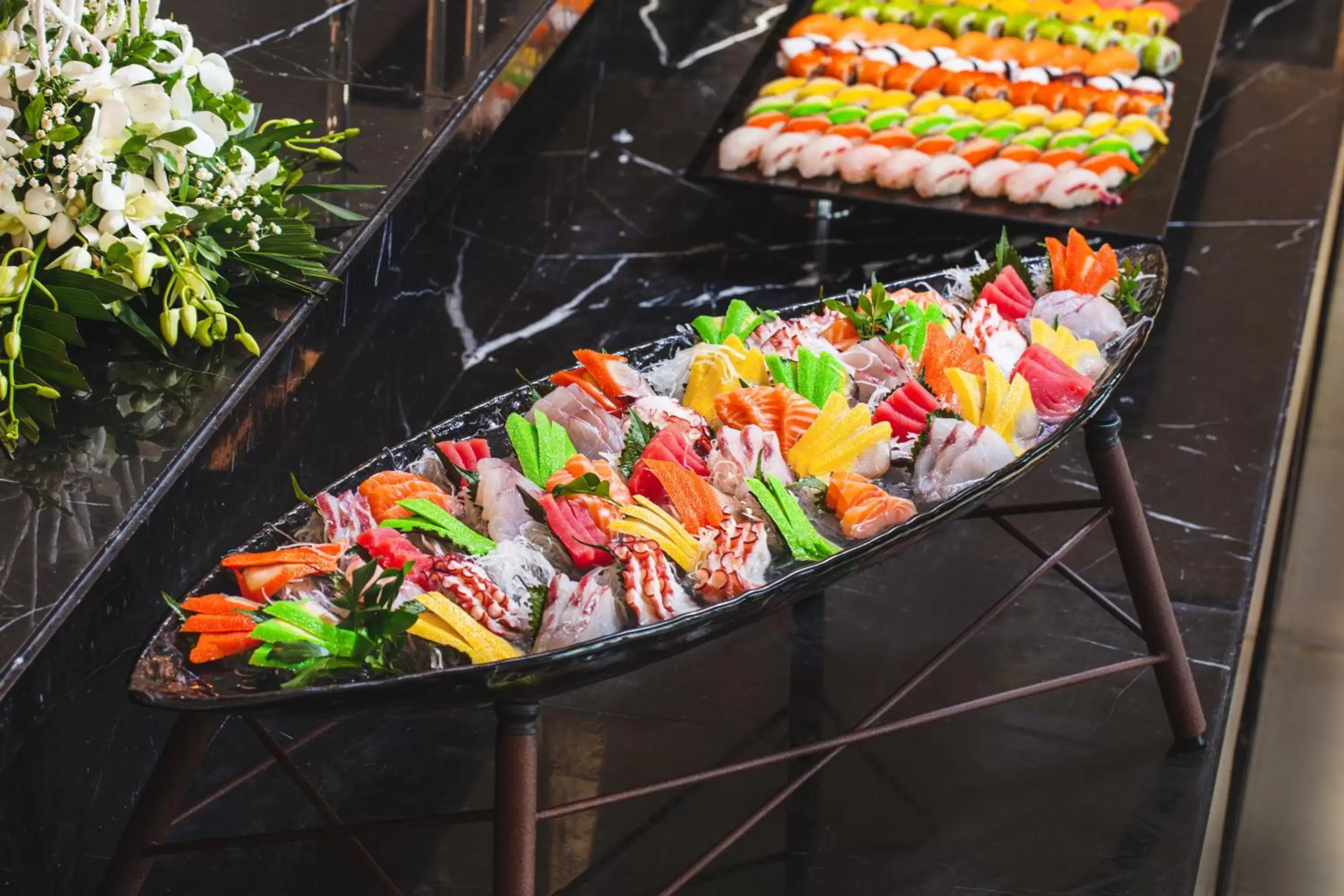 Food in Paradise Suites Hotel Food in Paradise Suites Hotel