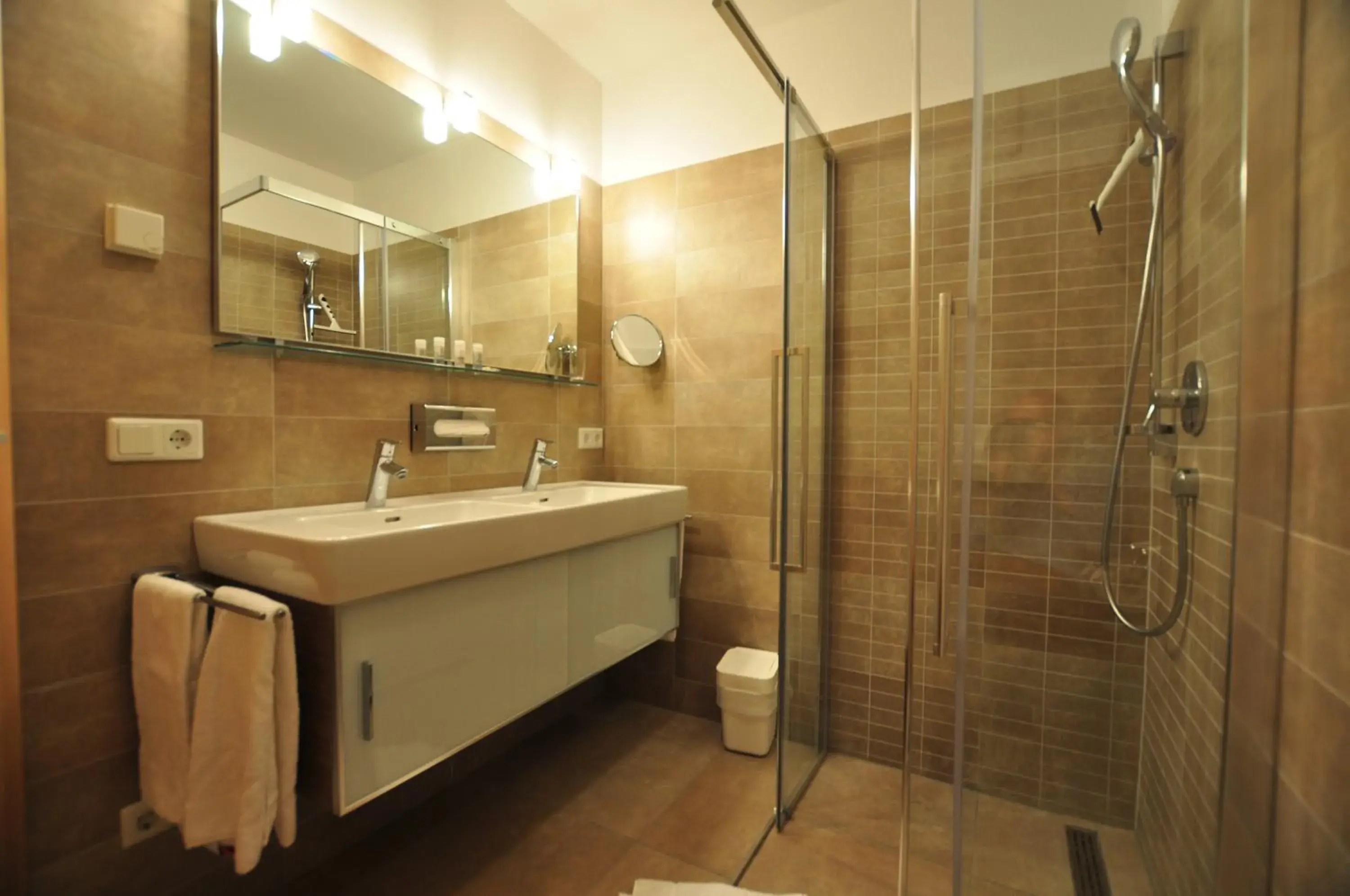 Shower, Bathroom in Avenida Mountain Resort by Alpin Rentals