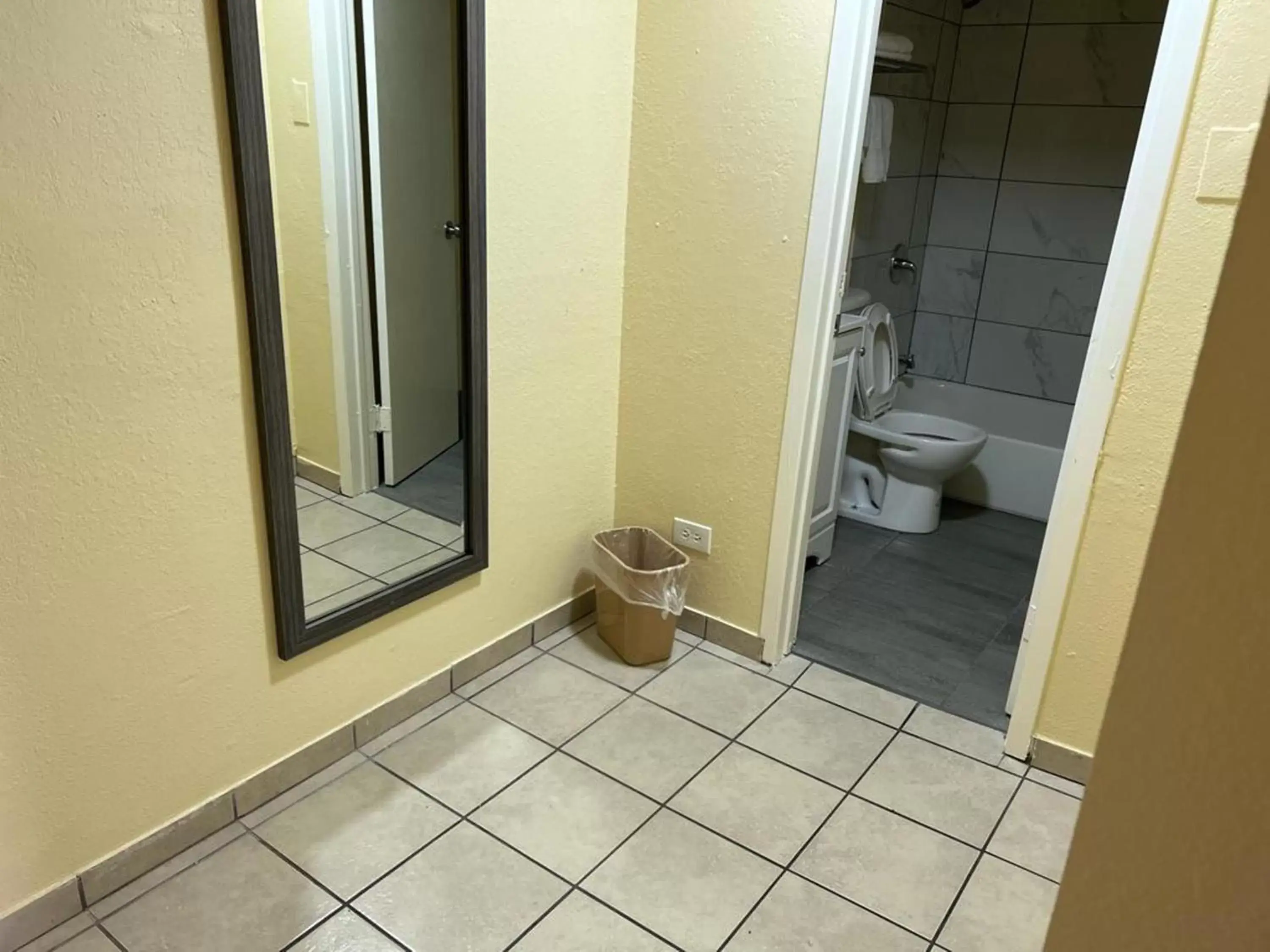 Bathroom in Americas Best Value Inn San Antonio Airport South