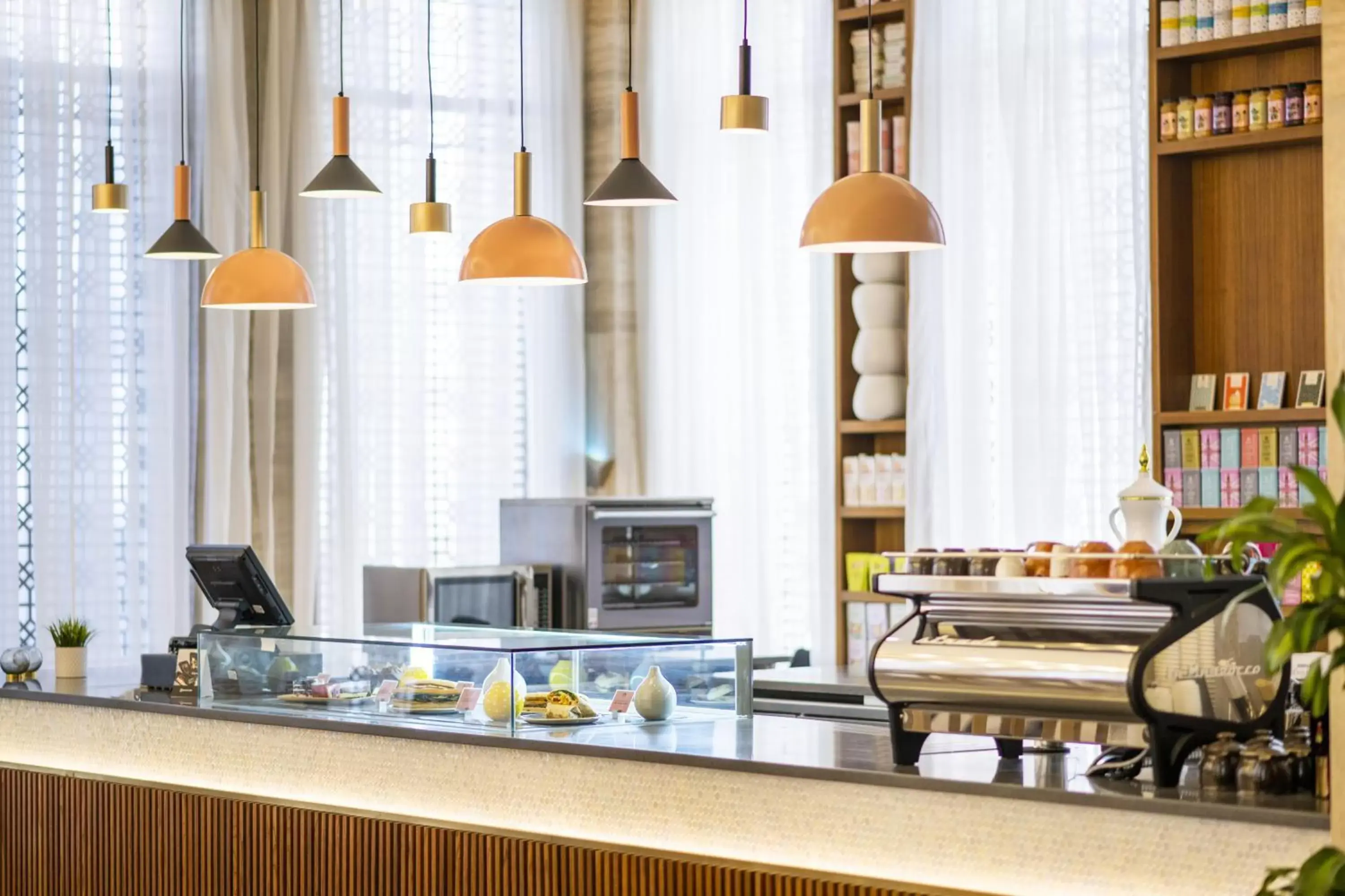Restaurant/places to eat in voco Doha West Bay Suites, an IHG Hotel