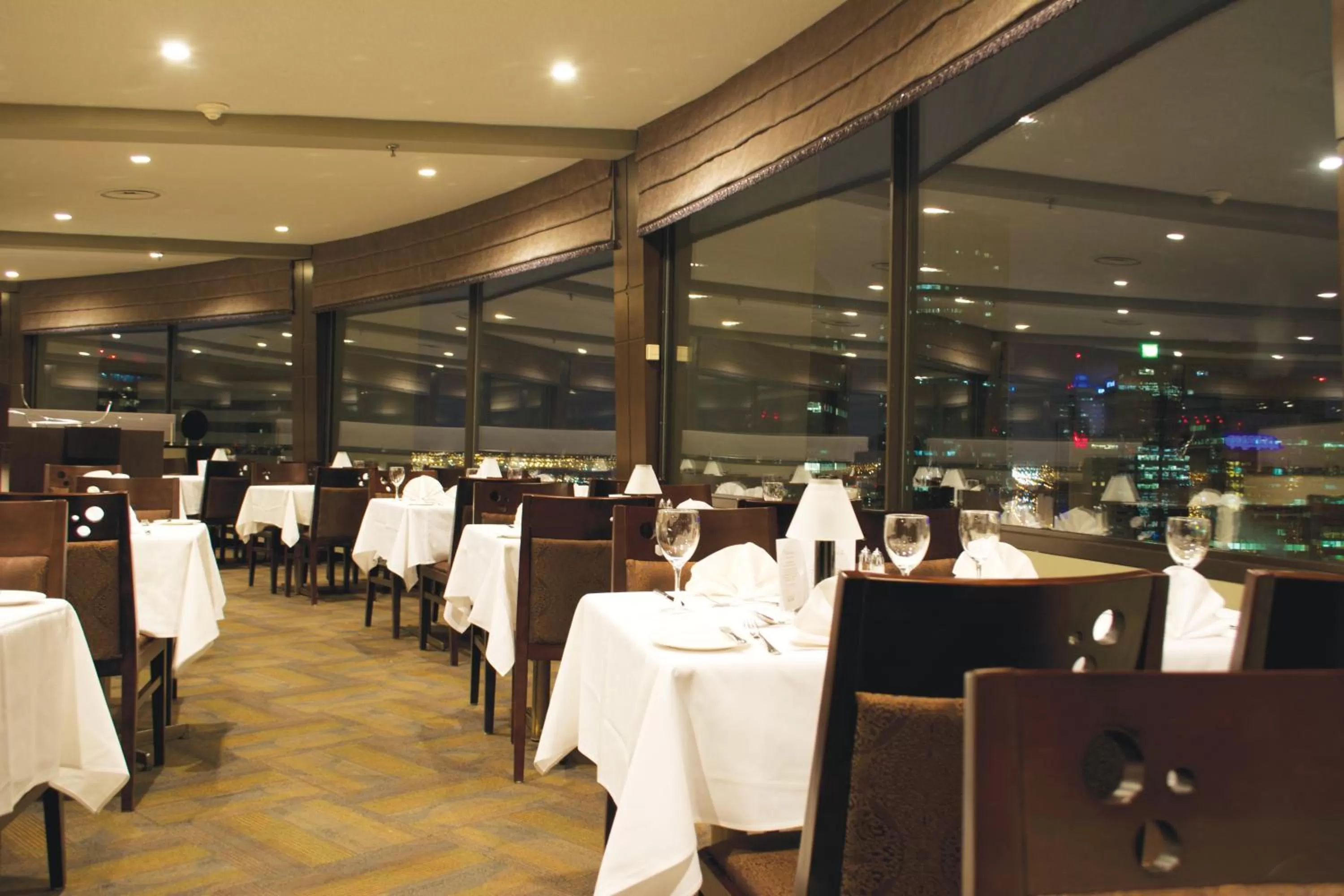 Restaurant/places to eat in Chateau Lacombe Hotel