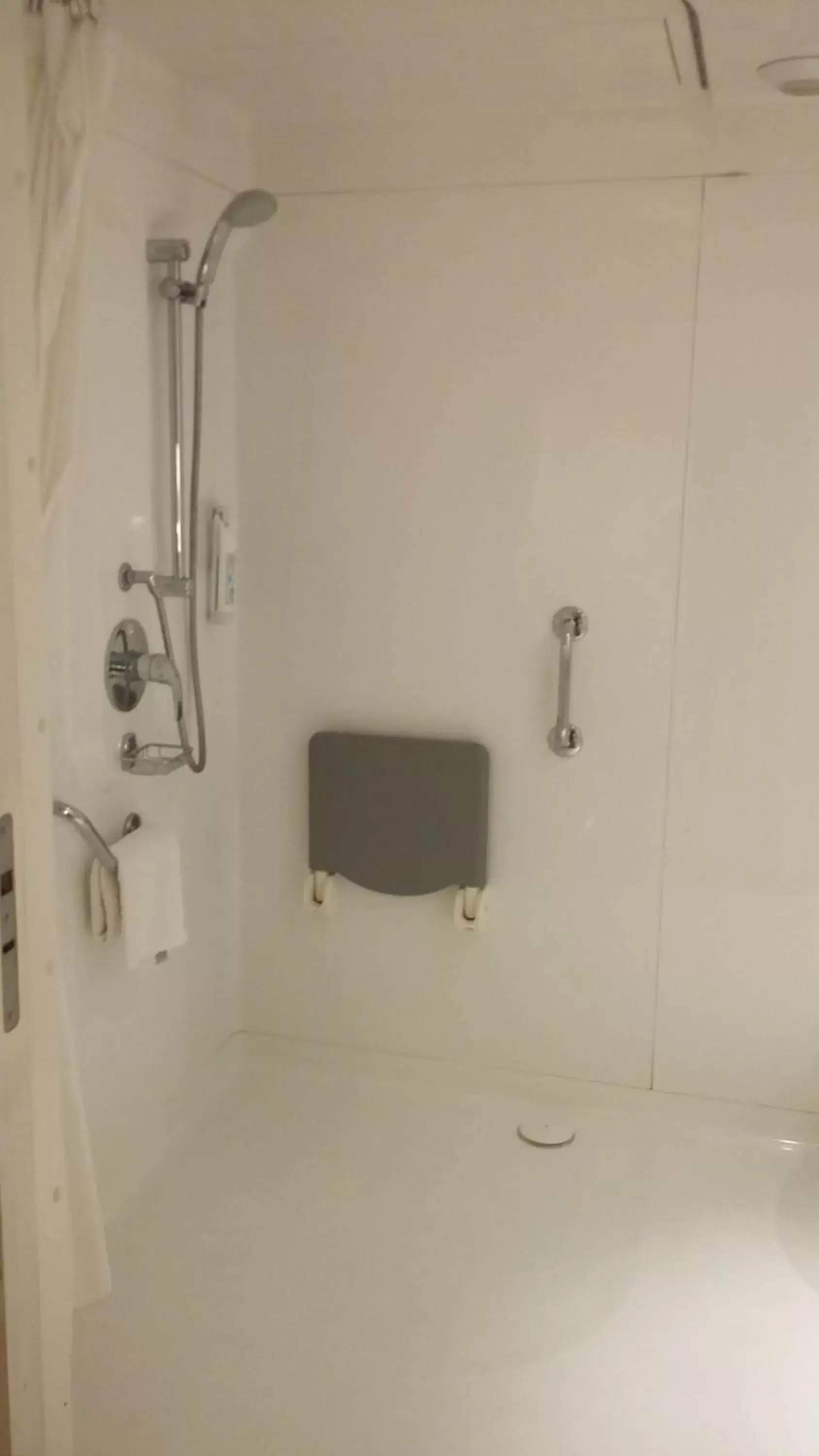Shower, Bathroom in Ibis Budget Montbéliard