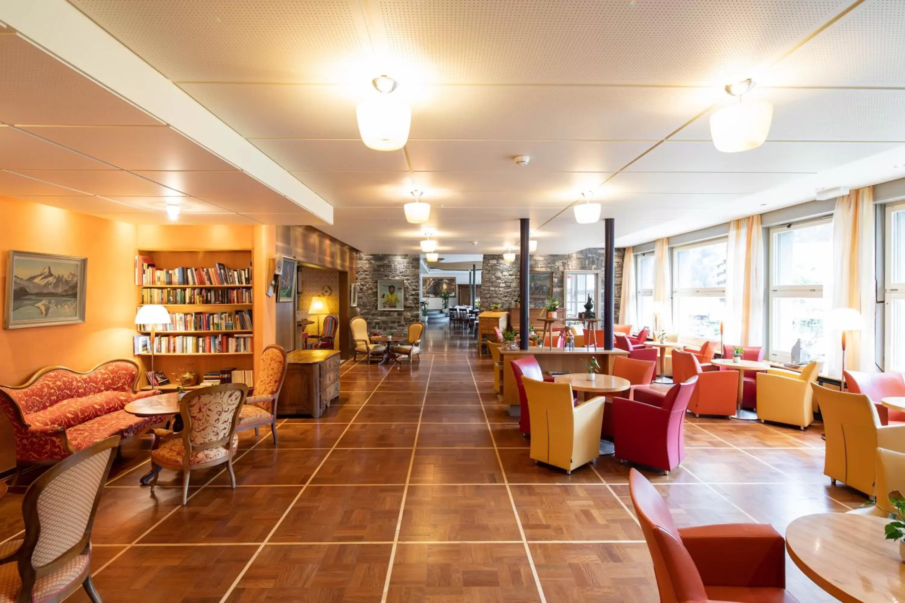 Library, Restaurant/Places to Eat in Parkhotel Schoenegg
