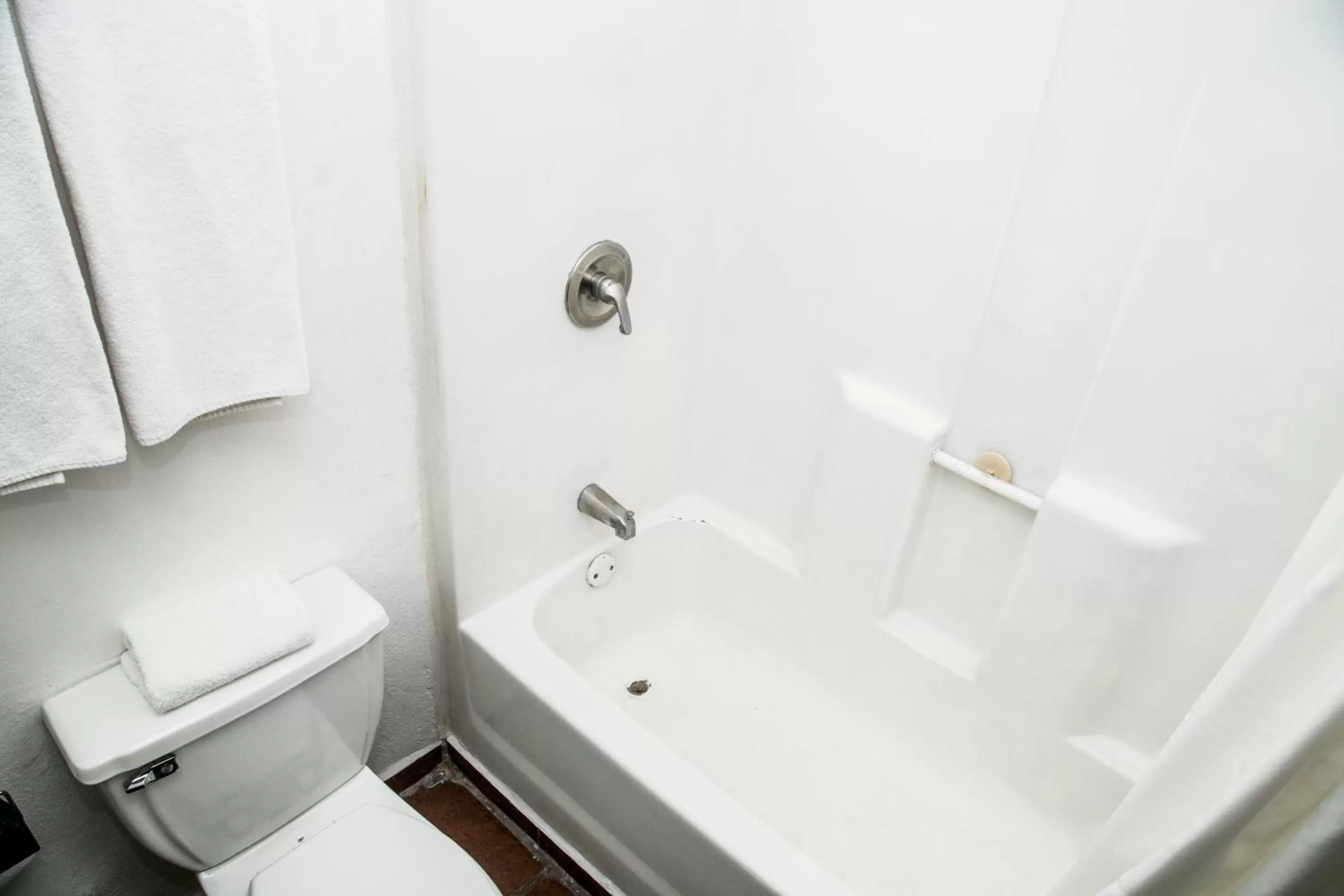 Bathroom in Booking Dioh