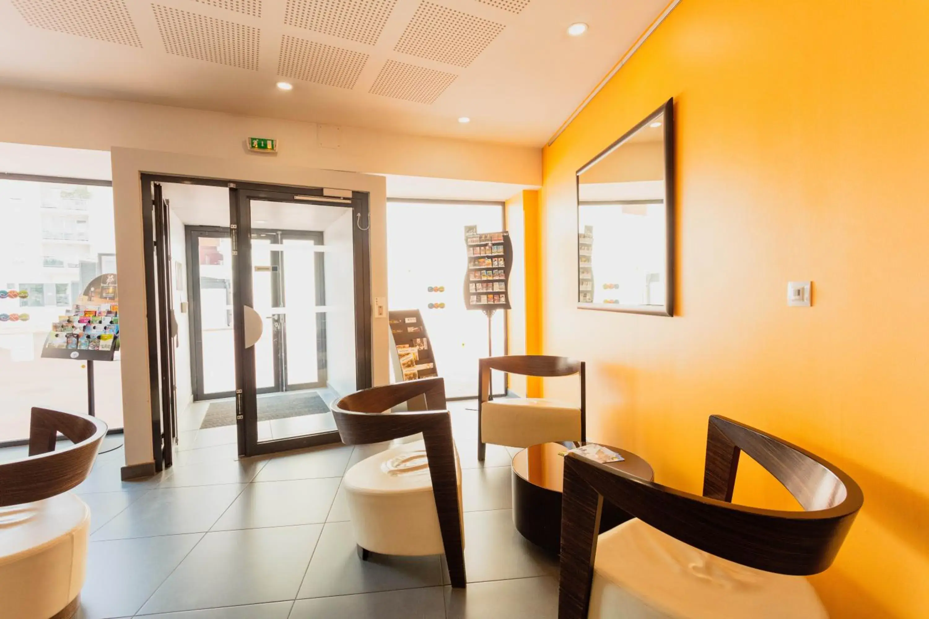 Lobby or reception in Appart-Hotel Mer & Golf City Perpignan Centre