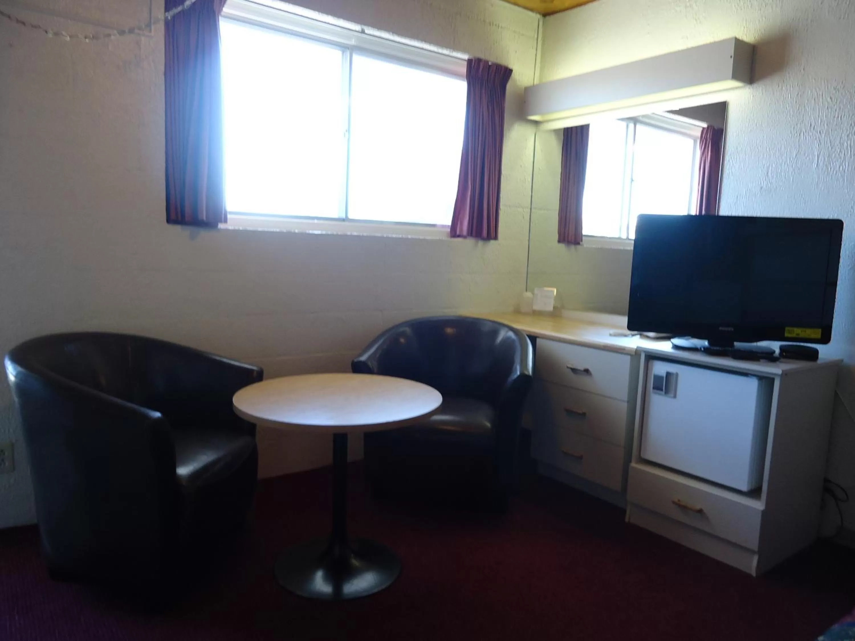 TV and multimedia in Voyageur Motel