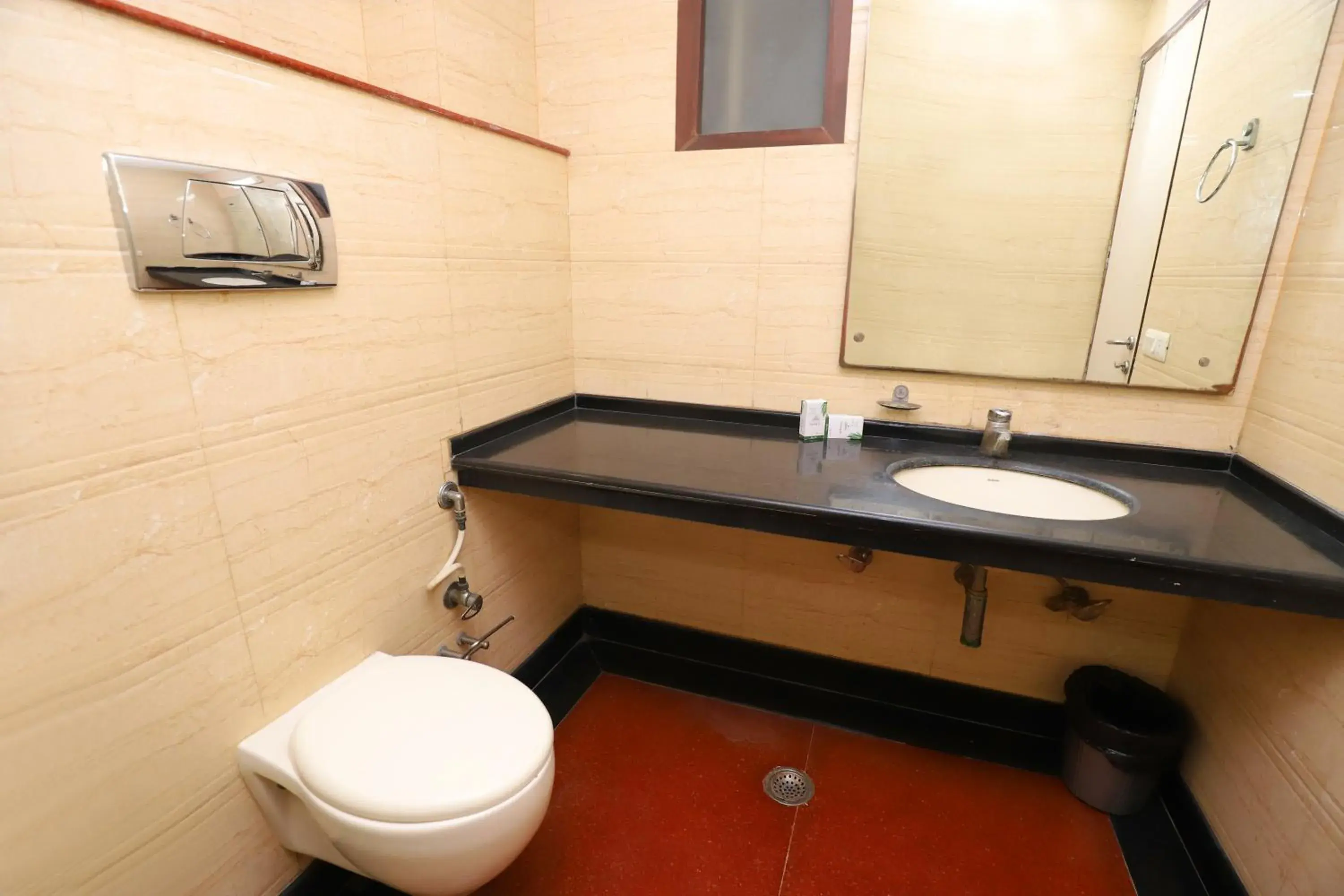Bathroom in Hotel Shanti Villa