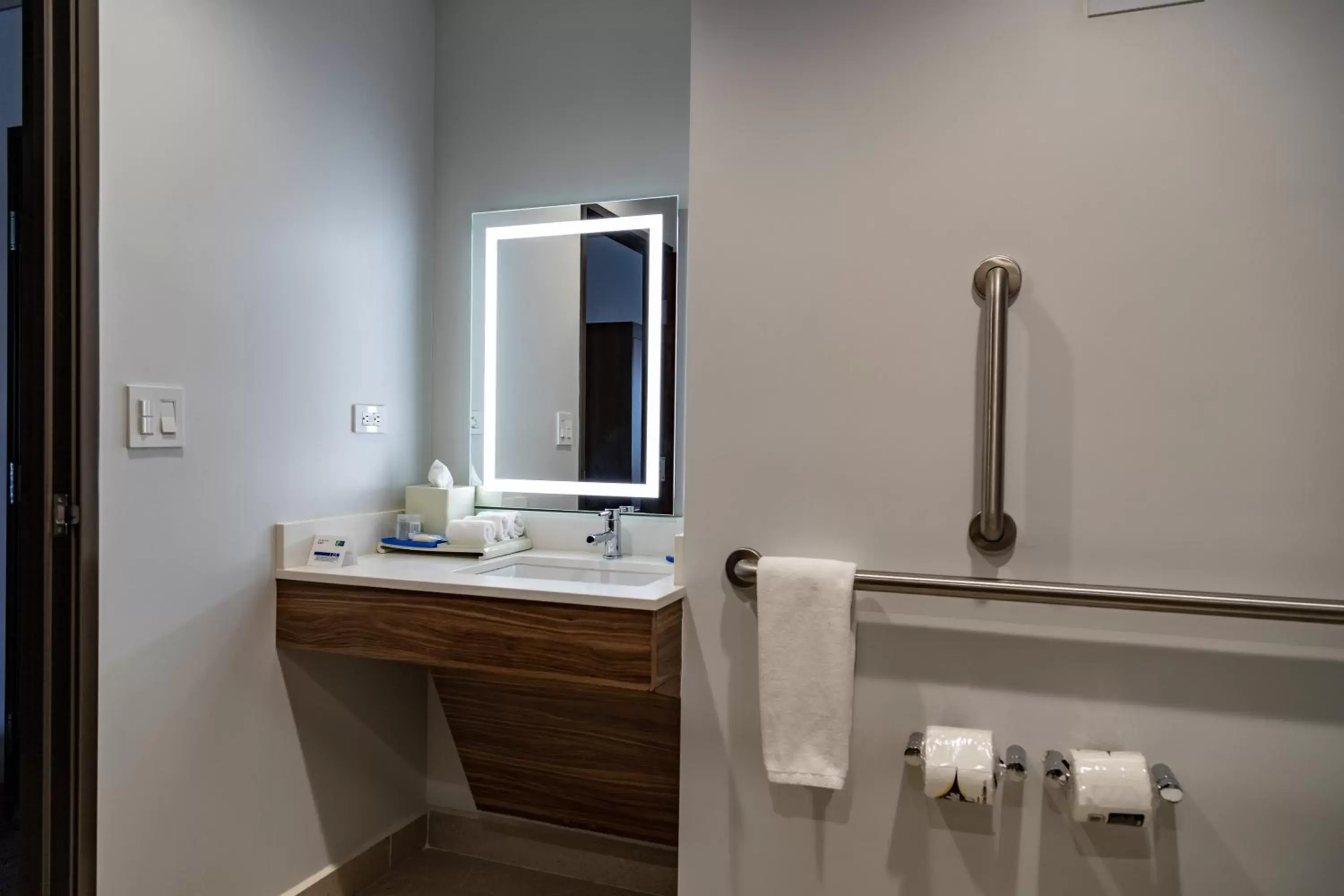 Bathroom in Holiday Inn Express & Suites - Ensenada Centro, an IHG Hotel
