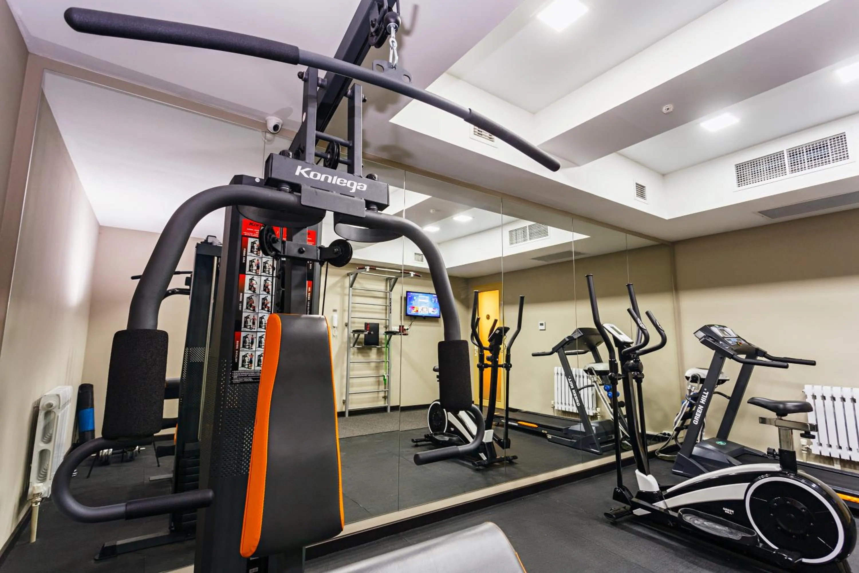 Fitness centre/facilities in Solutel Hotel