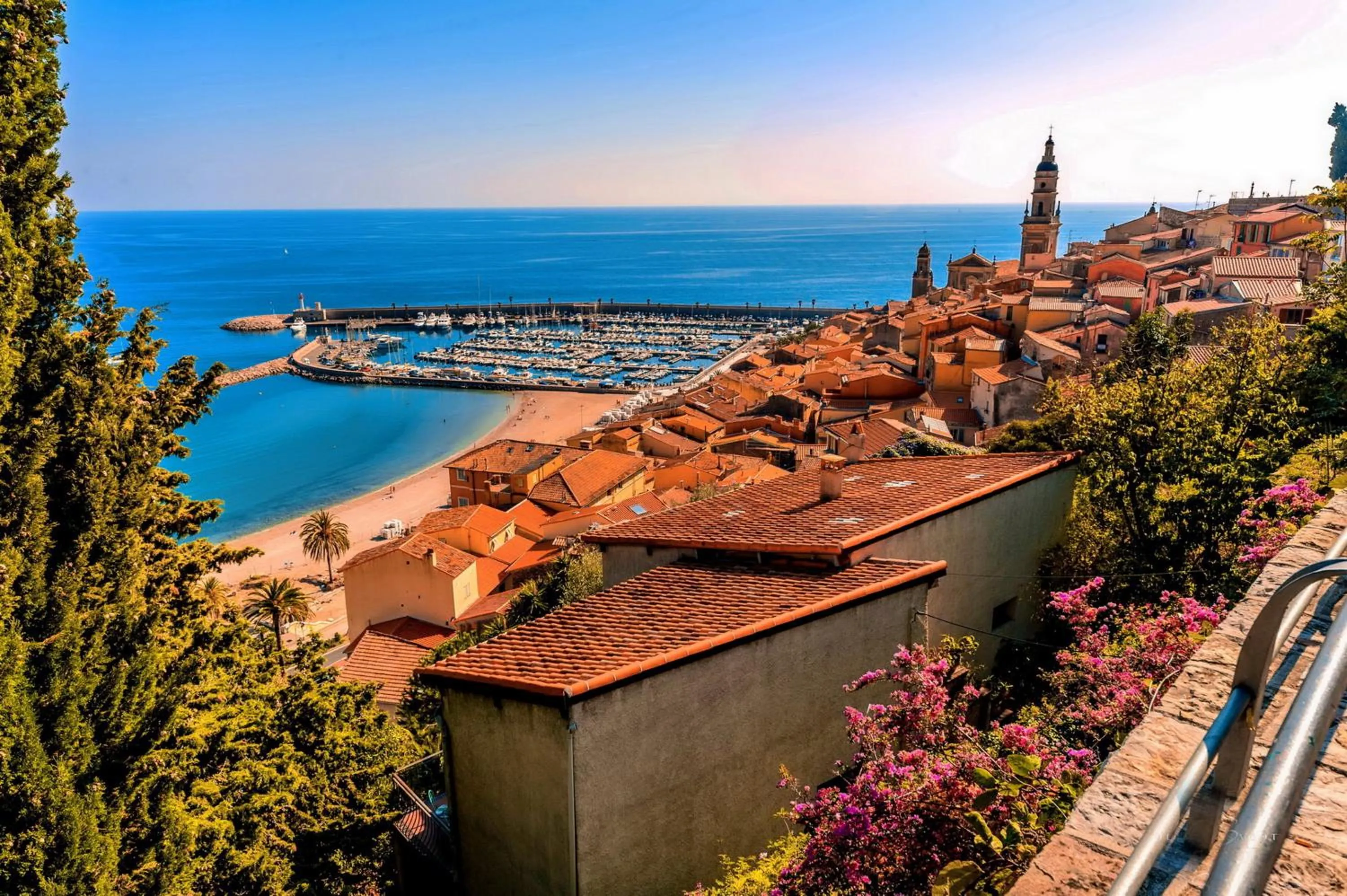 Beach in ibis budget Menton Bord de Mer