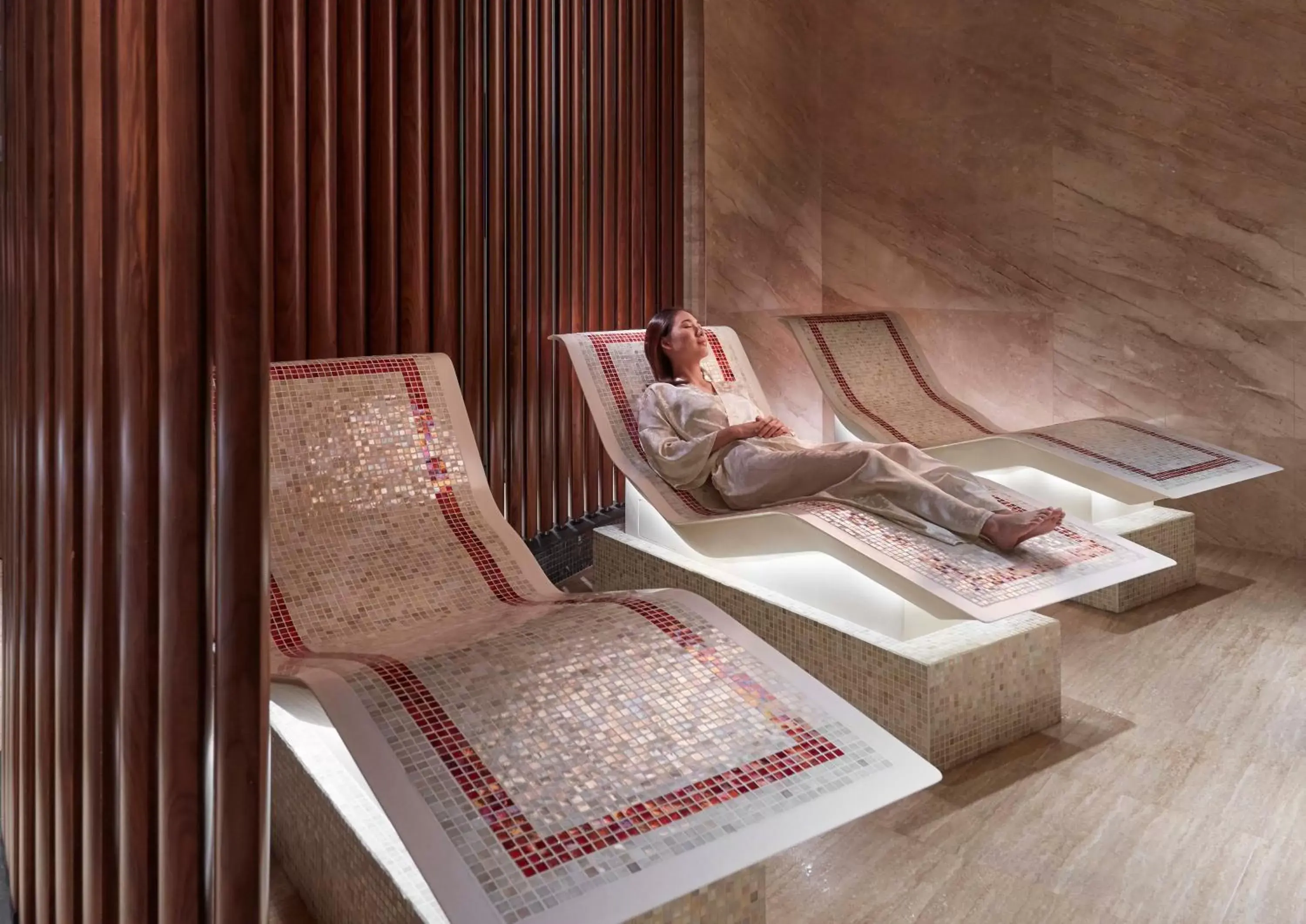 Spa and wellness centre/facilities, Seating Area in Mandarin Oriental Hong Kong