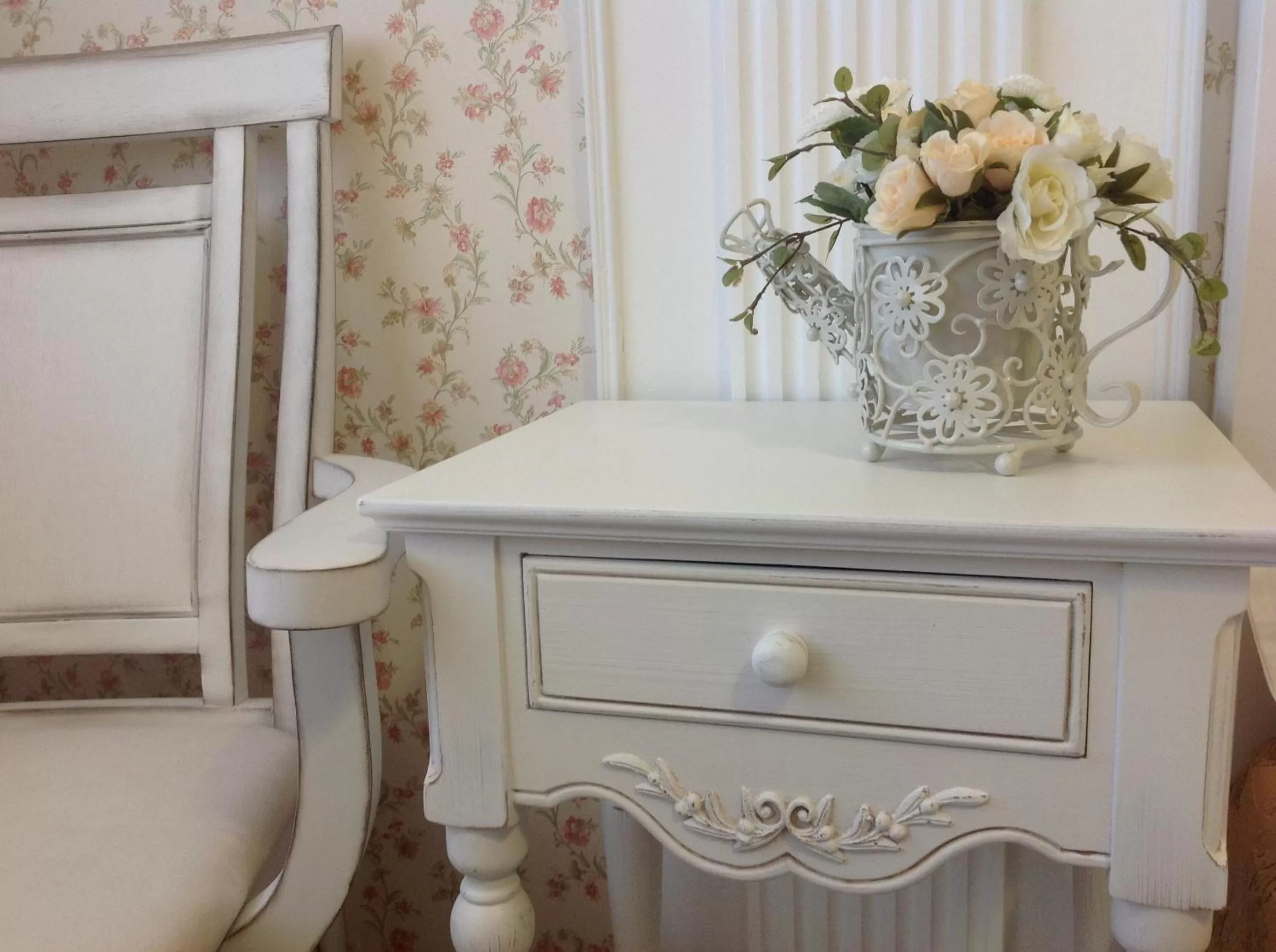 Seating area in Shalanda