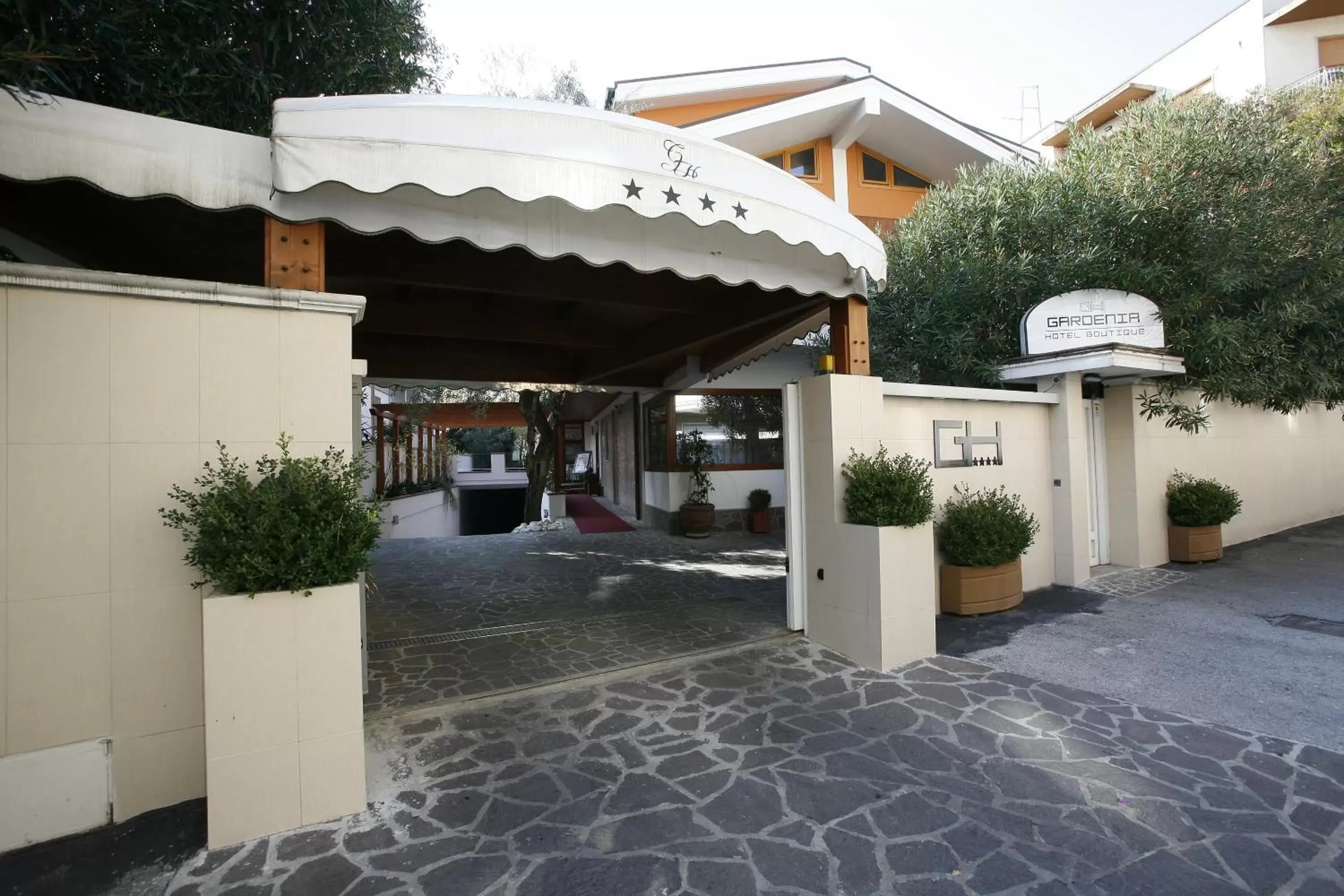 Facade/entrance in Villa Alba Boutique Hotel Facade/entrance in Villa Alba Boutique Hotel
