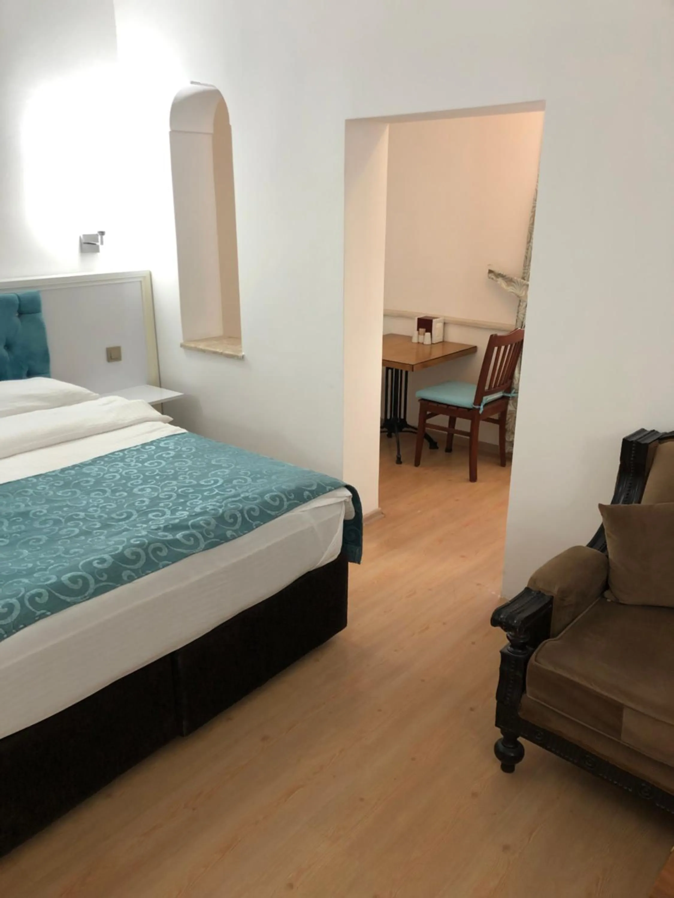 Photo of the whole room, Bed in Urcu Hotel