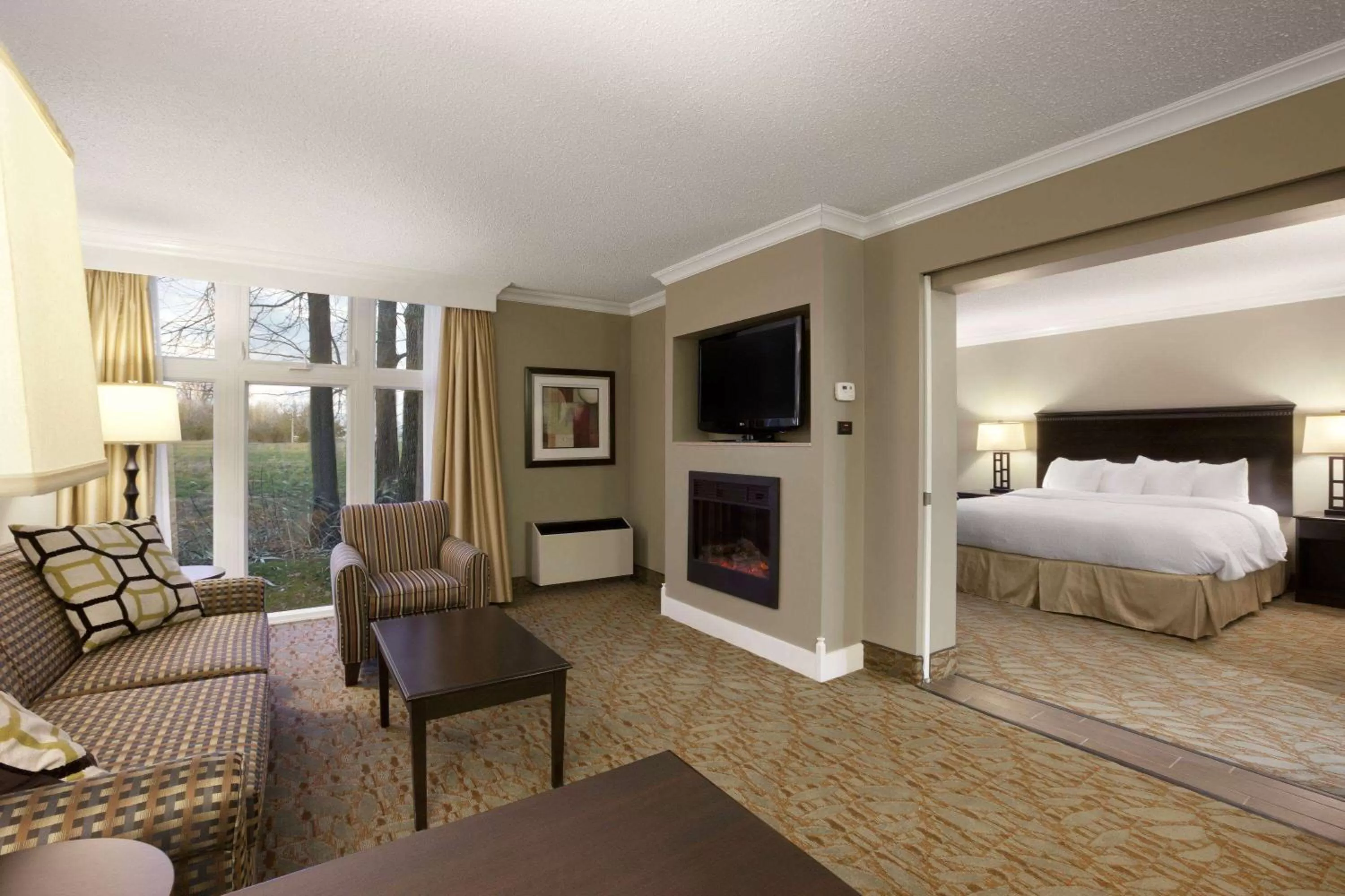 Photo of the whole room, Bed in Ramada by Wyndham Cornwall