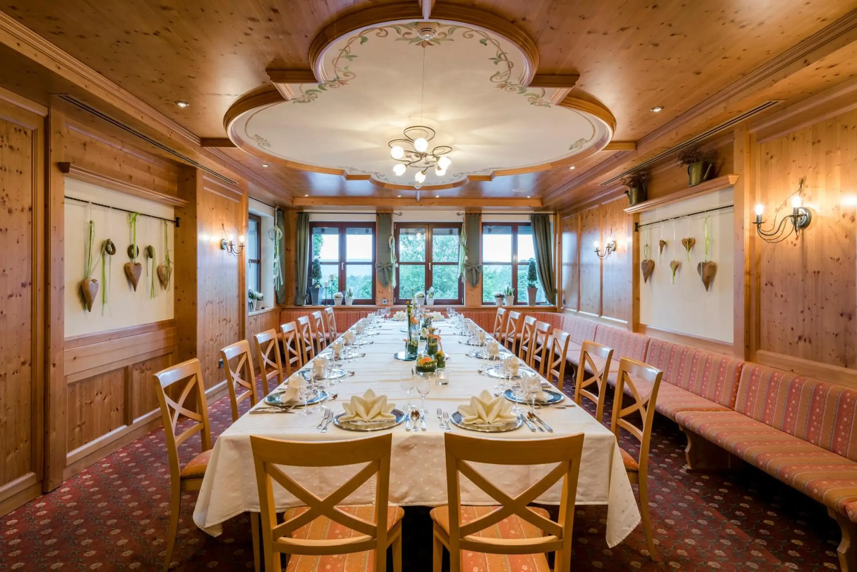 Banquet/Function facilities, Restaurant/Places to Eat in Landhotel Heimathenhof