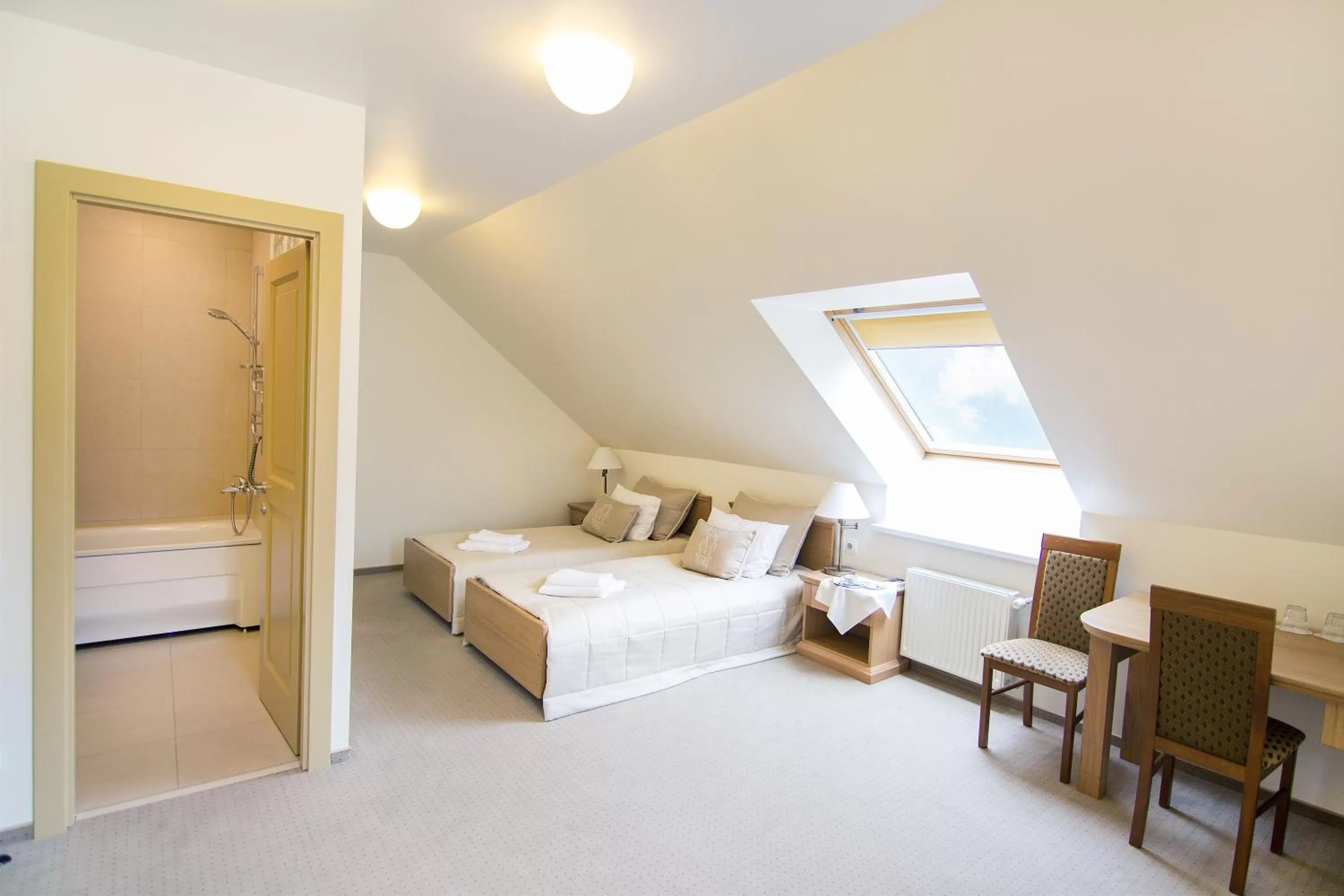 Photo of the whole room, Bed in Domus Maria