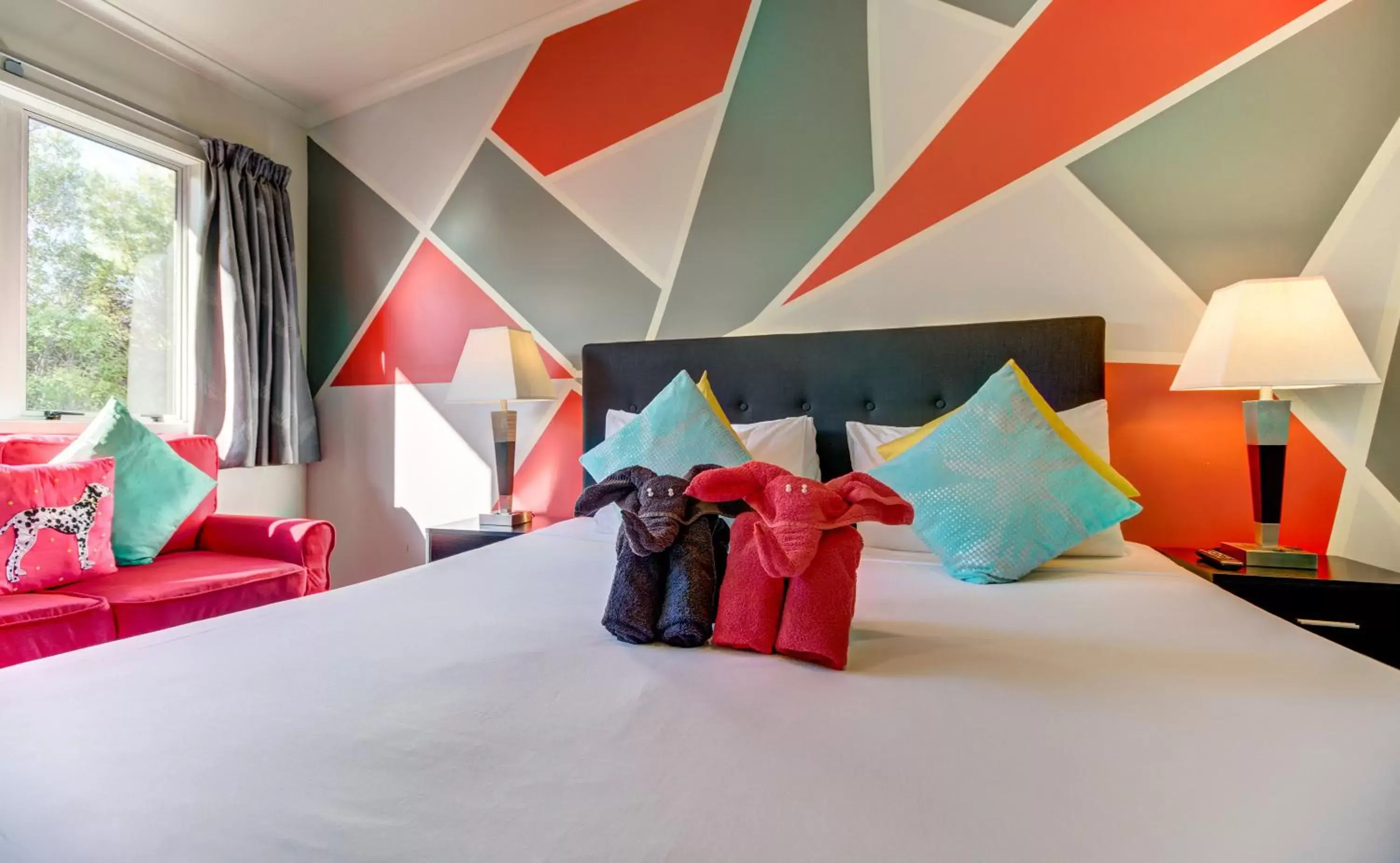 Bedroom, Bed in Silver Fern Lodge