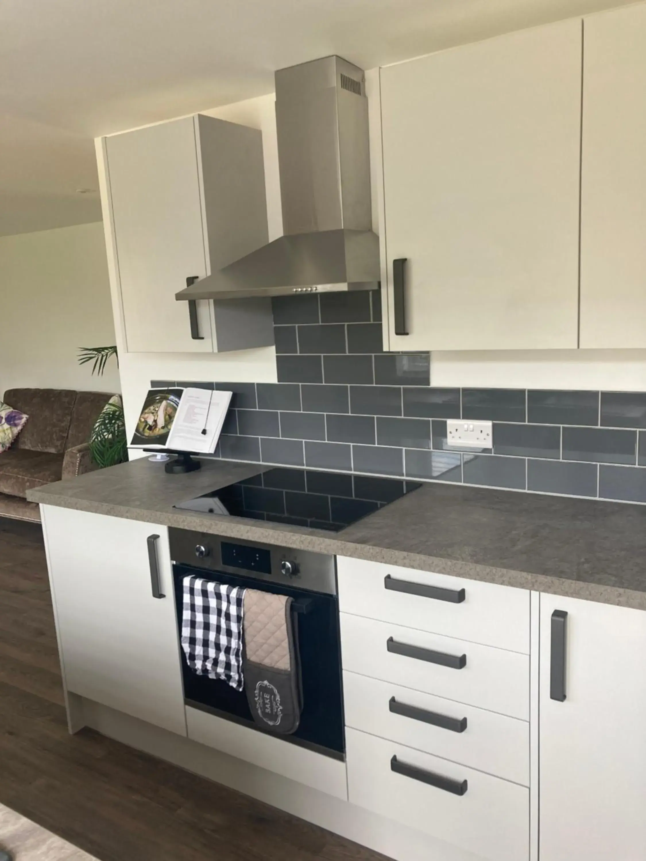 Kitchen/Kitchenette in Smithaleigh Farm Rooms and Apartments